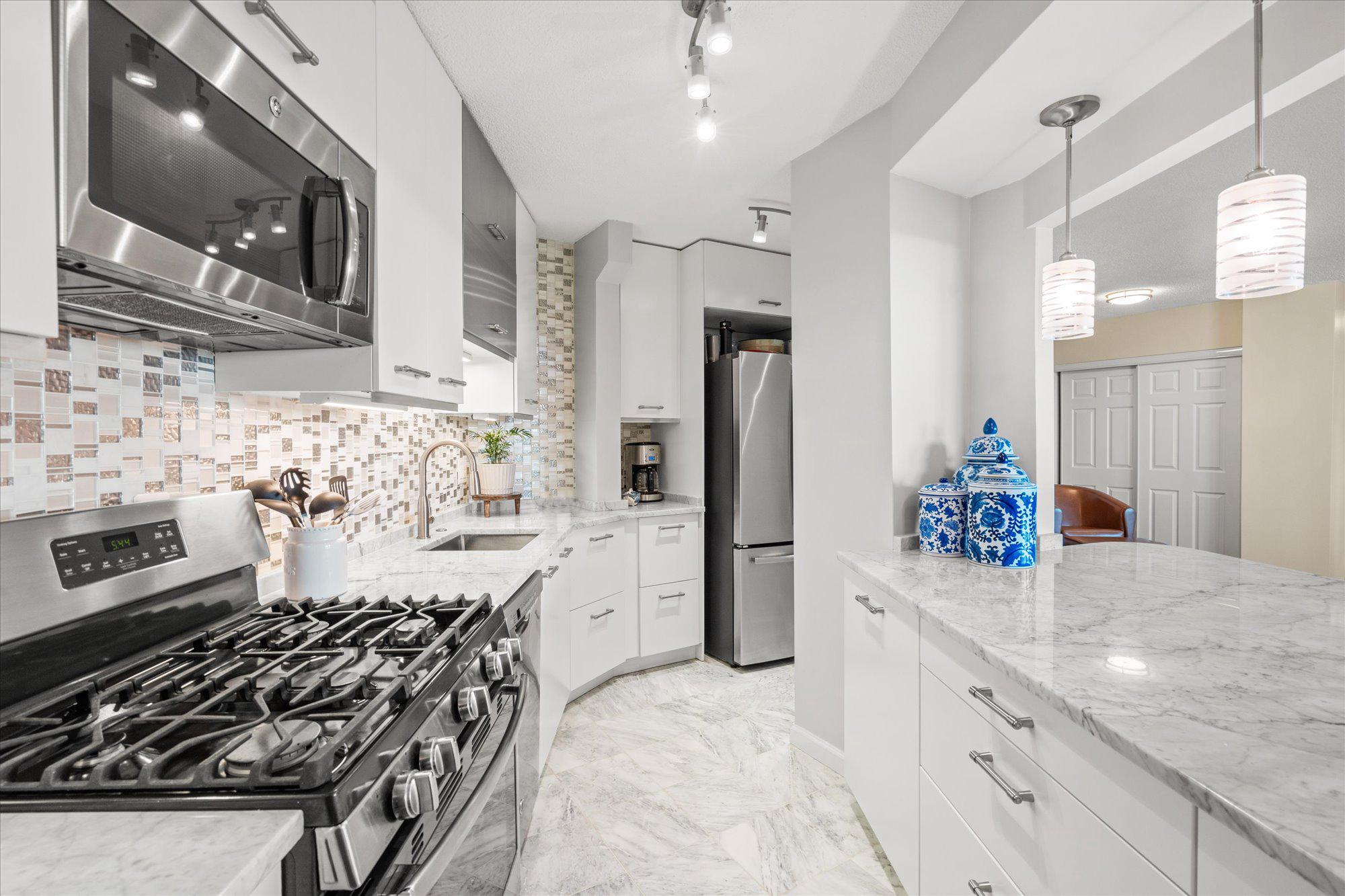  501 Slaters Lane, Alexandria, VA, 22314 - 物件實景