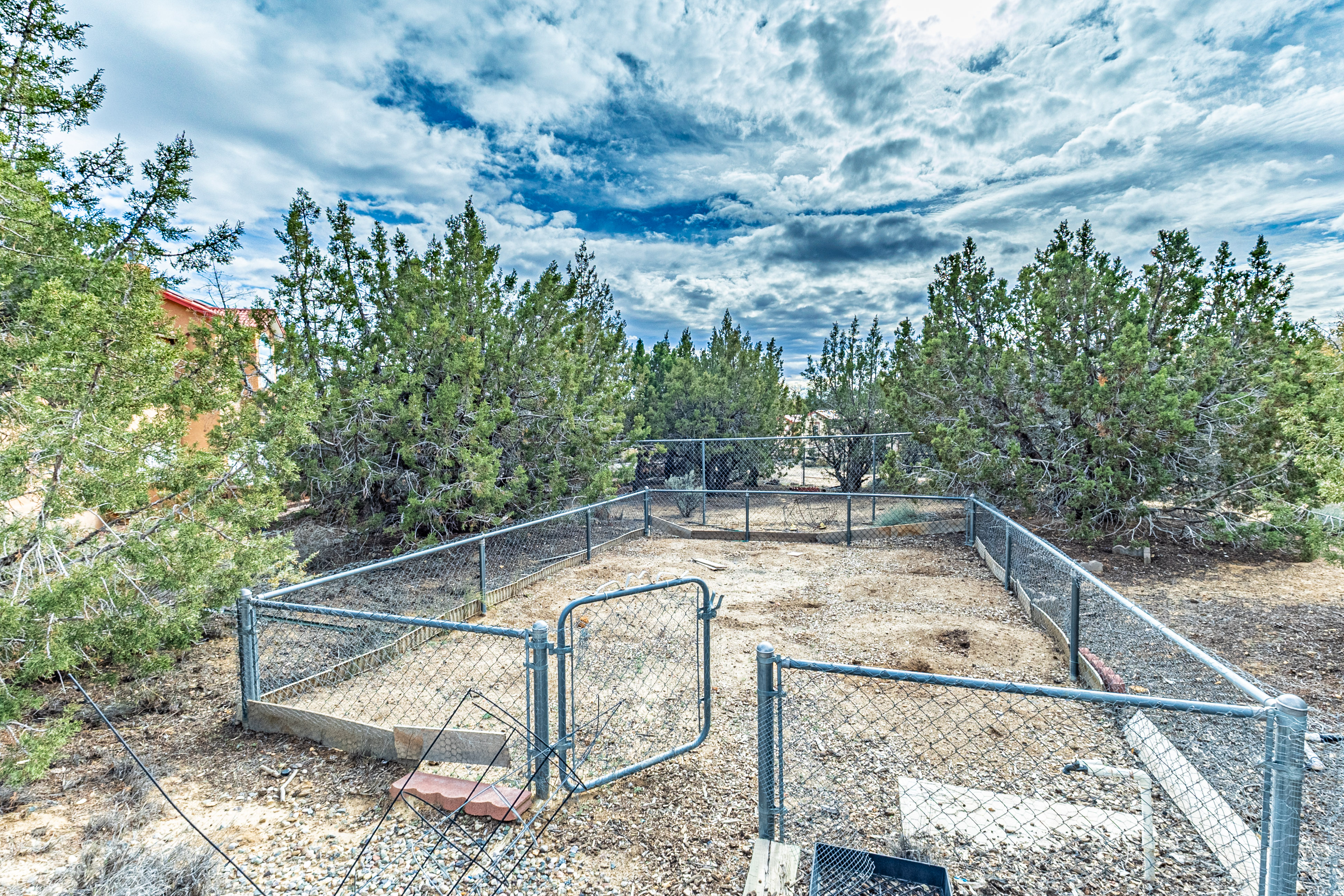 Farmington, New Mexico, 87402, United States, 4 Bedrooms Bedrooms, ,3 BathroomsBathrooms,Residential,For Sale,1995445