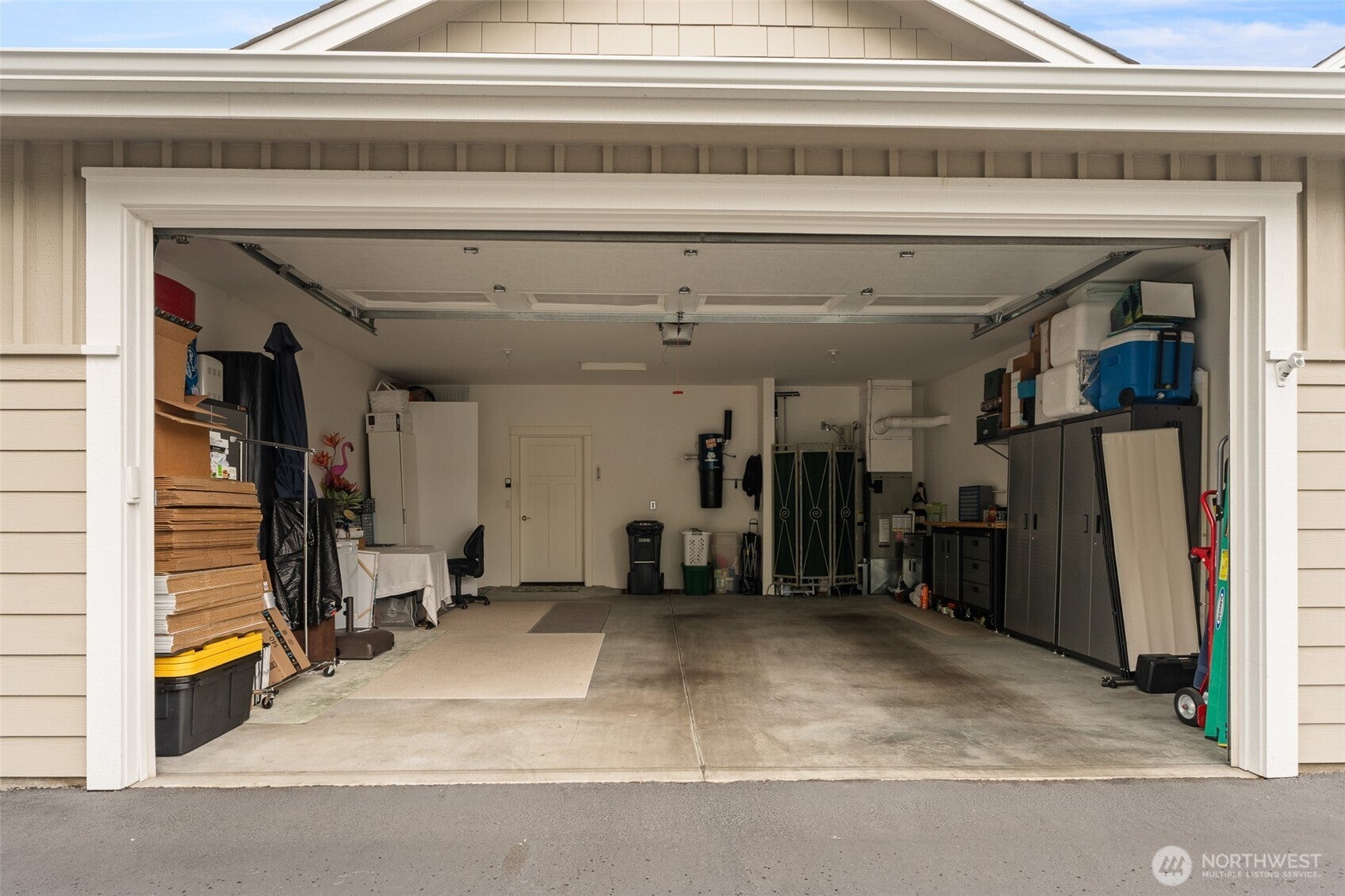 East Wenatchee, Washington, 98802, United States, 3 Bedrooms Bedrooms, ,1 BathroomBathrooms,Residential,For Sale,1934190