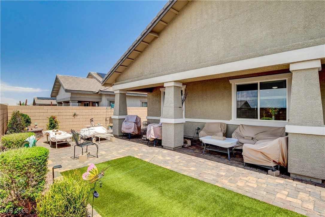 Henderson, Nevada, 89011, United States, 3 Bedrooms Bedrooms, ,2 BathroomsBathrooms,Residential,For Sale,1848397