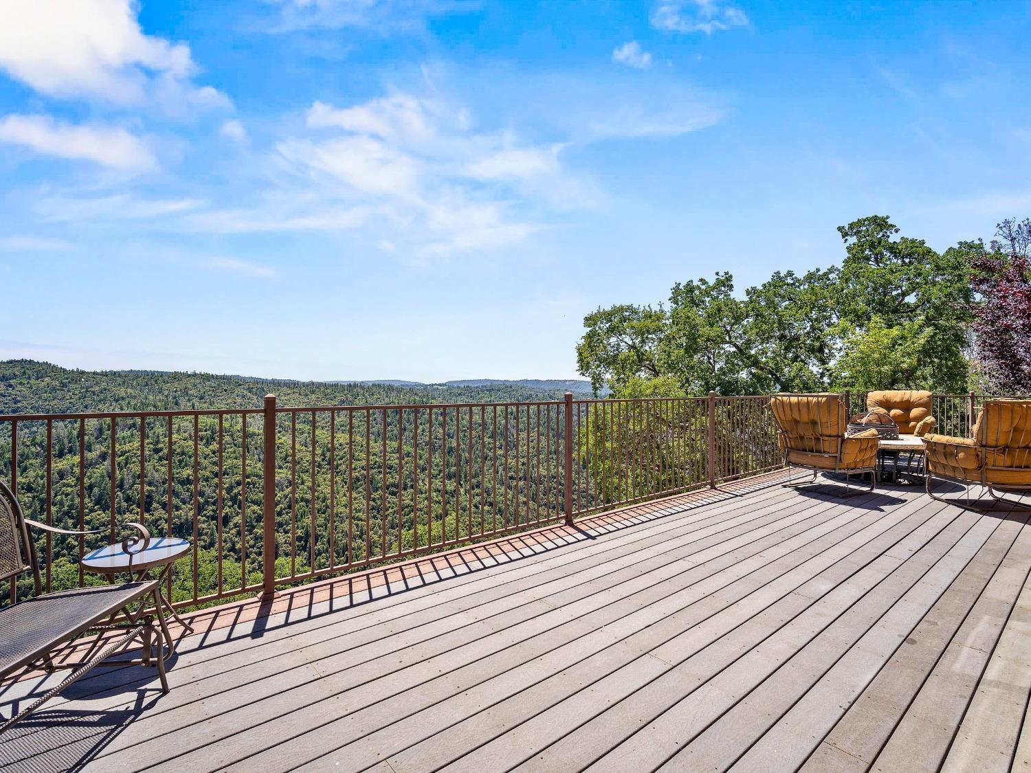 Placerville, California, 95667, United States, 3 Bedrooms Bedrooms, ,3 BathroomsBathrooms,Residential,For Sale,1979822