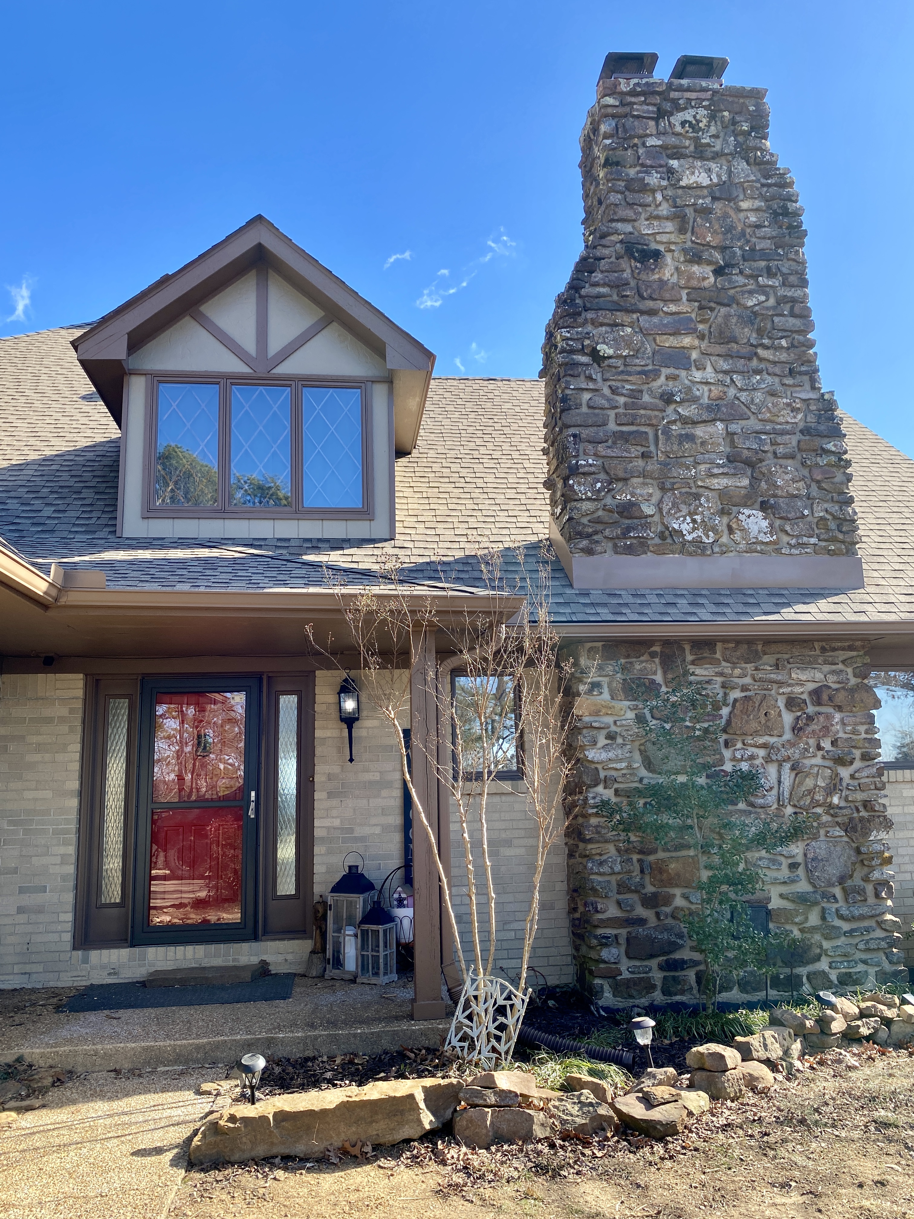 Ozone, Arkansas, 72854, United States, 5 Bedrooms Bedrooms, ,4 BathroomsBathrooms,Residential,For Sale,1943297