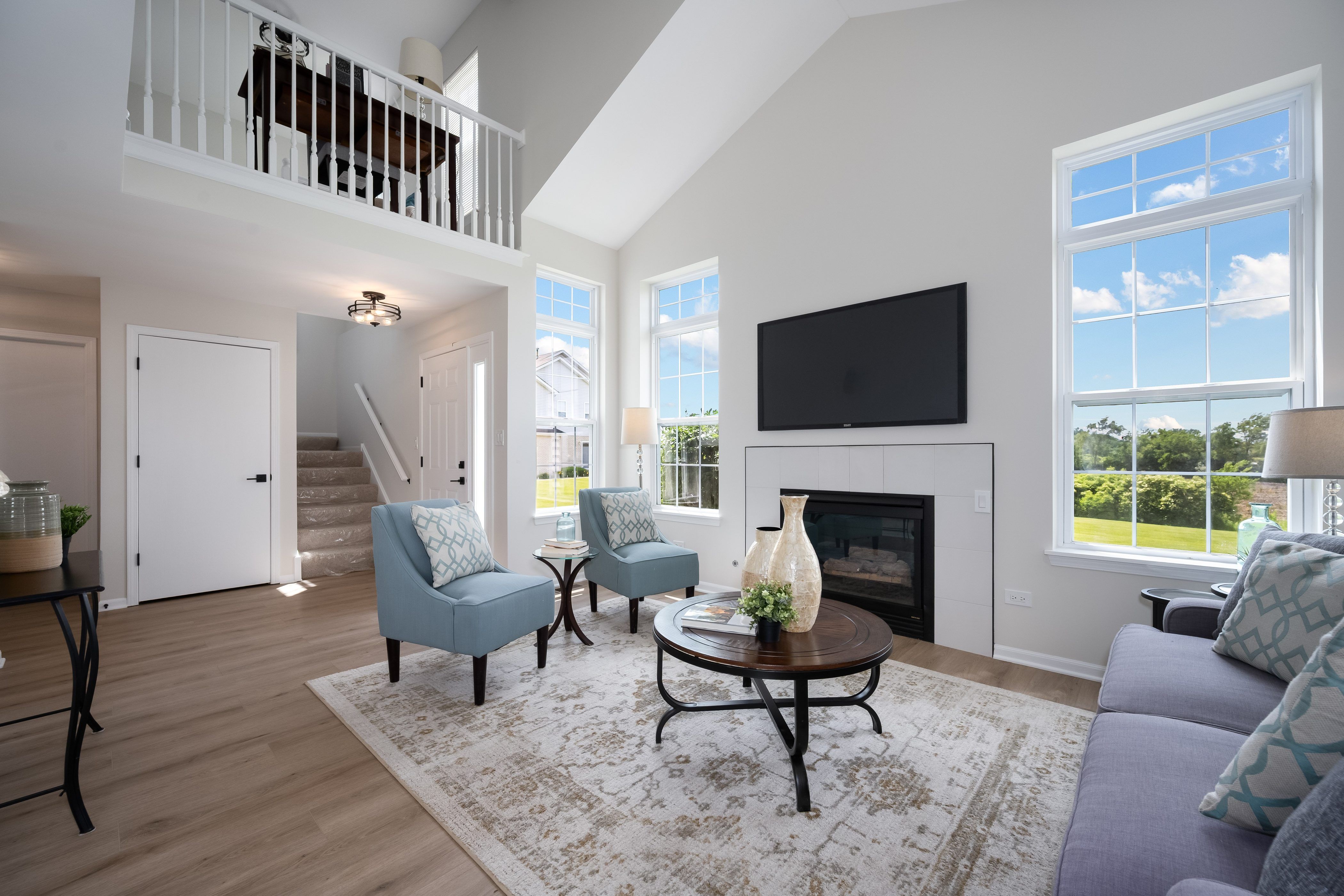  Two Story Townhome With Modern Finishes - 物件實景