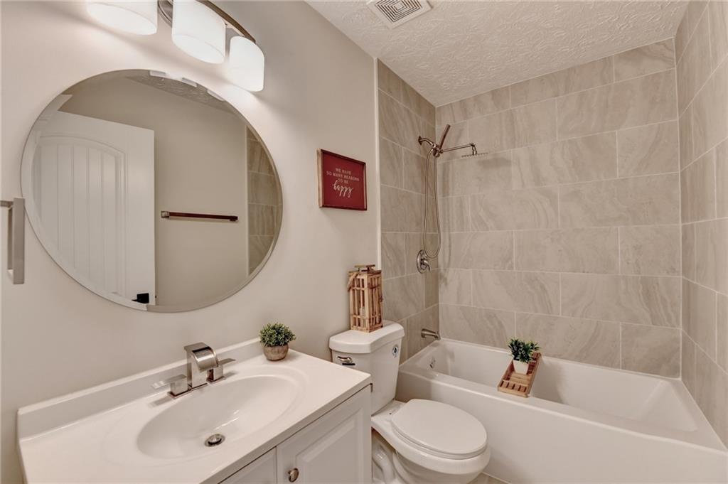 Roswell, Georgia, 30076, United States, 6 Bedrooms Bedrooms, ,3 BathroomsBathrooms,Residential,For Sale,2006214