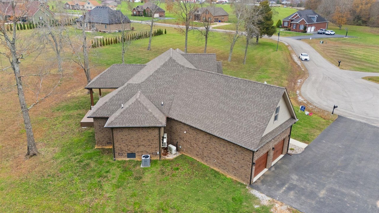 Smiths Grove, Kentucky, 42171, United States, 4 Bedrooms Bedrooms, ,3 BathroomsBathrooms,Residential,For Sale,1901805