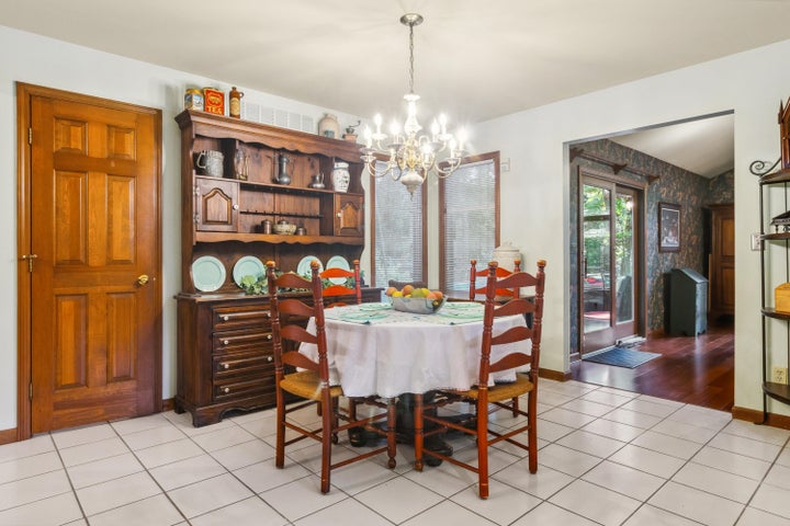 Valparaiso, Indiana, 46385, United States, 4 Bedrooms Bedrooms, ,4 BathroomsBathrooms,Residential,For Sale,1945024
