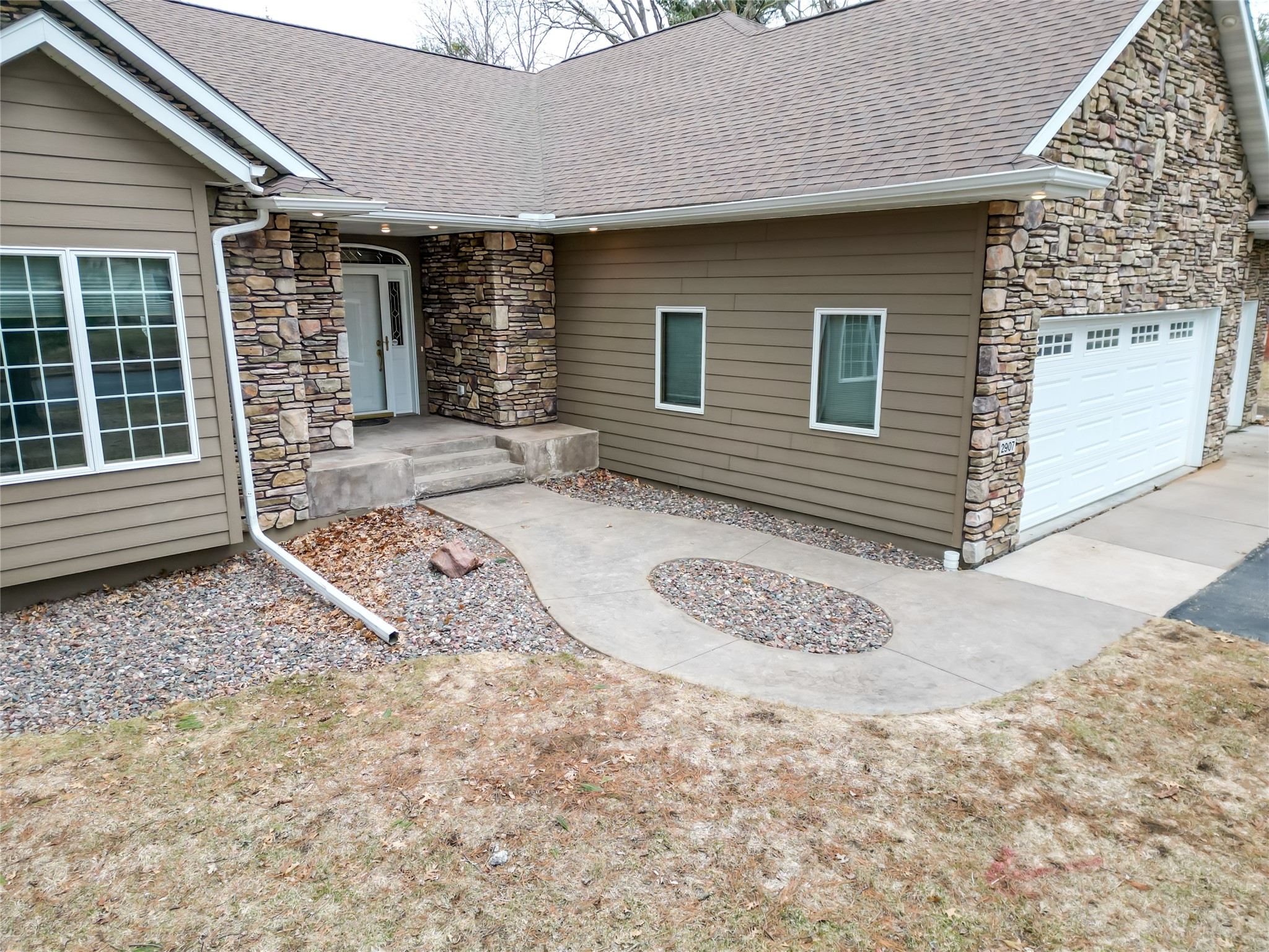 Menomonie, Wisconsin, 54751, United States, 3 Bedrooms Bedrooms, ,3 BathroomsBathrooms,Residential,For Sale,2034392