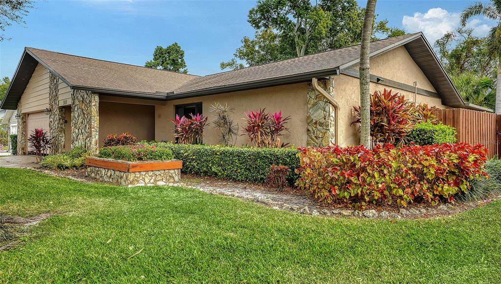 Bradenton, Florida, 34209, United States, 3 Bedrooms Bedrooms, ,2 BathroomsBathrooms,Residential,For Sale,2001818