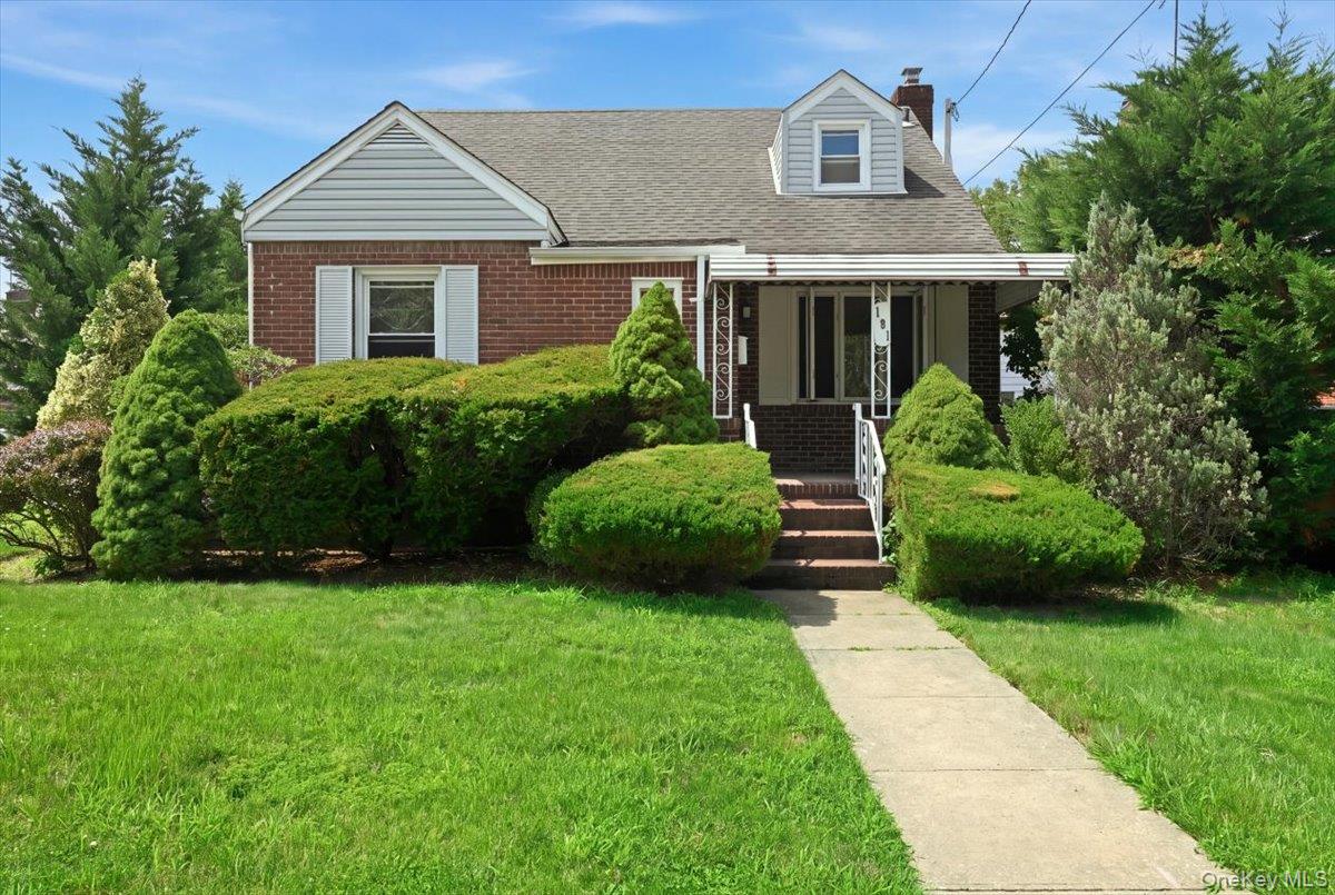 Nassau Blvd, New Hyde Park, NY 11040