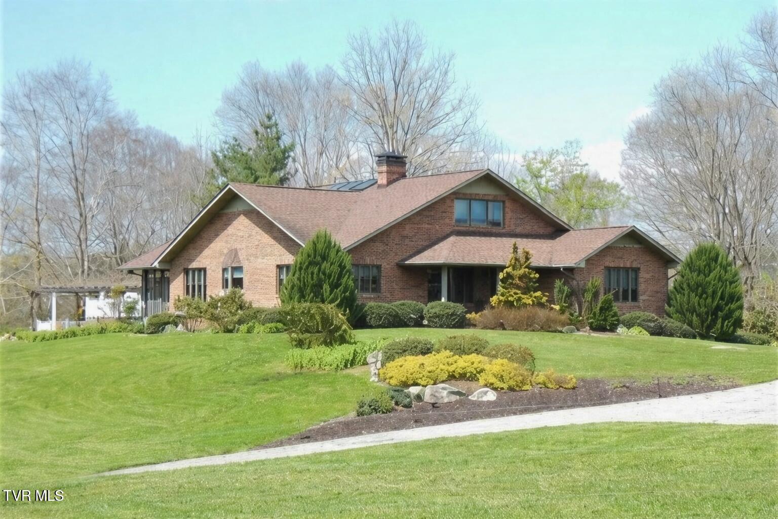 Jonesborough, Tennessee, 37659, United States, 6 Bedrooms Bedrooms, ,6 BathroomsBathrooms,Residential,For Sale,2011777