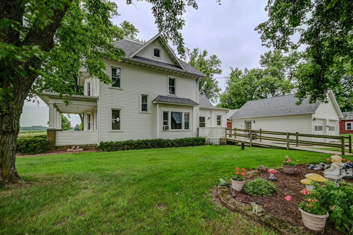 Mazomanie, Wisconsin, 53560, United States, 4 Bedrooms Bedrooms, ,2 BathroomsBathrooms,Residential,For Sale,1902968