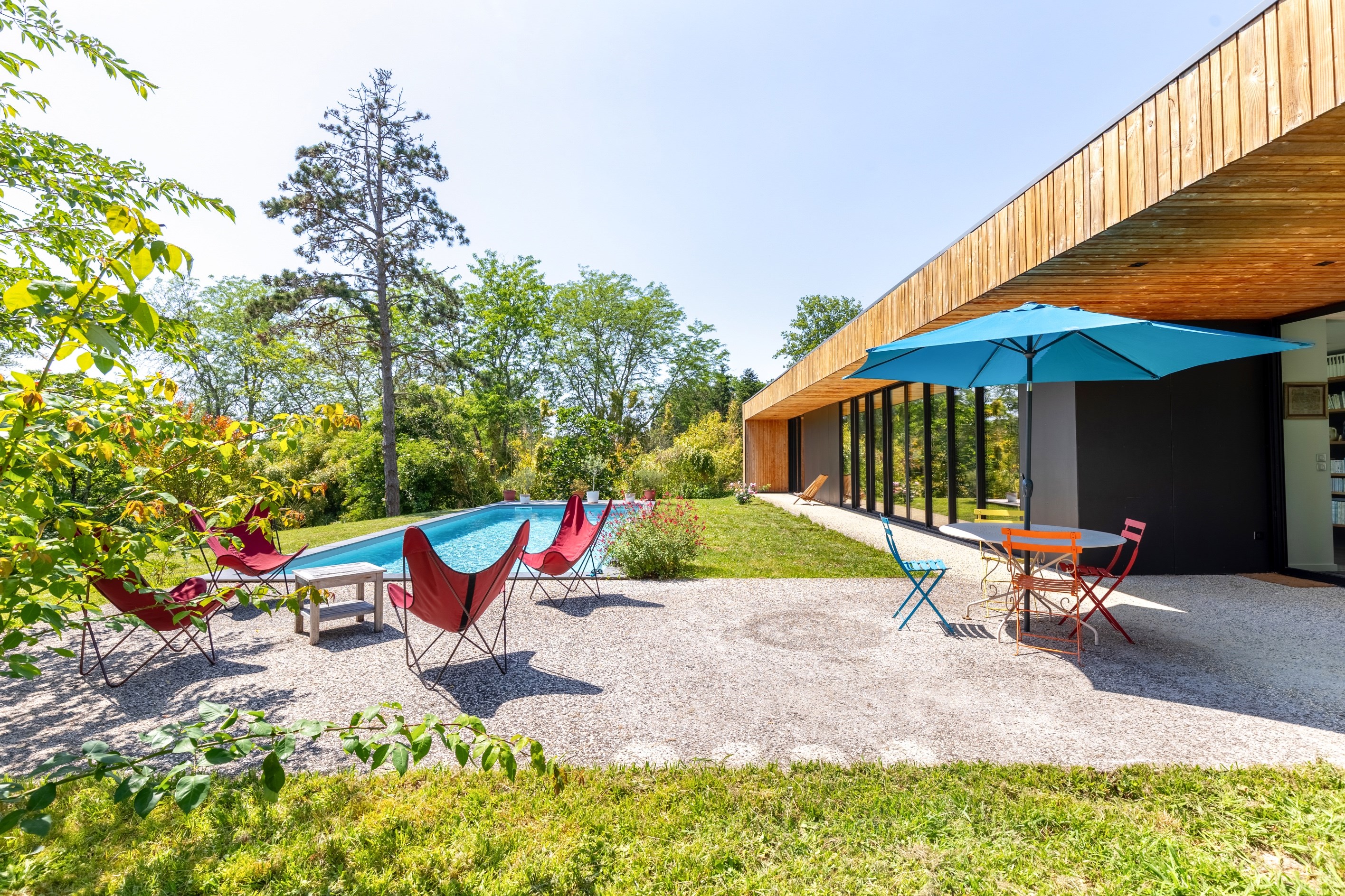 ON THE OUTSKIRTS OF BORDEAUX – AN ELEGANT BIOCLIMATIC ARCHITECT-DESIGNED HOUSE … - 物件實景
