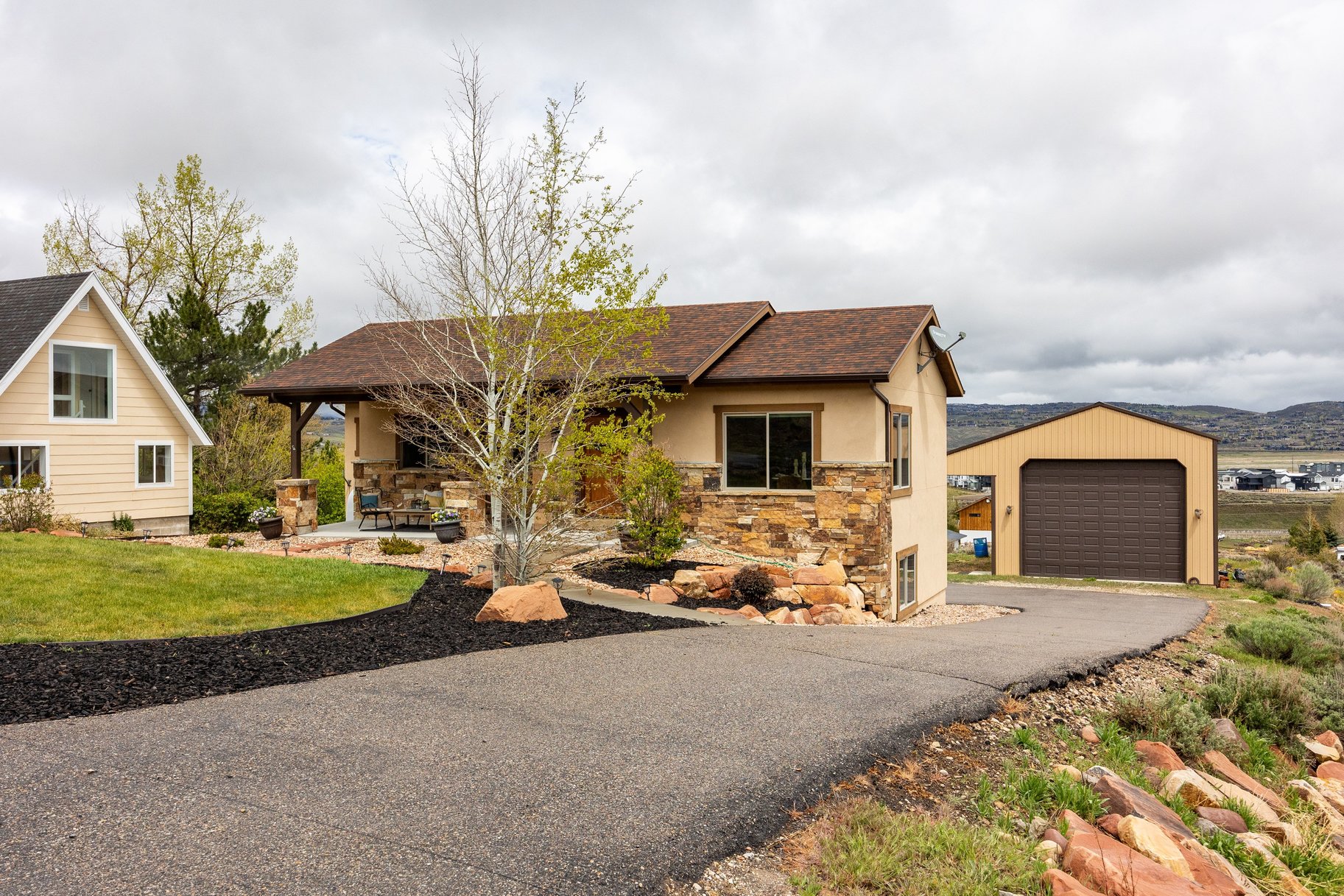  Impeccably Maintained Park City Home with Expansive Space & Sweeping Views - 物件實景