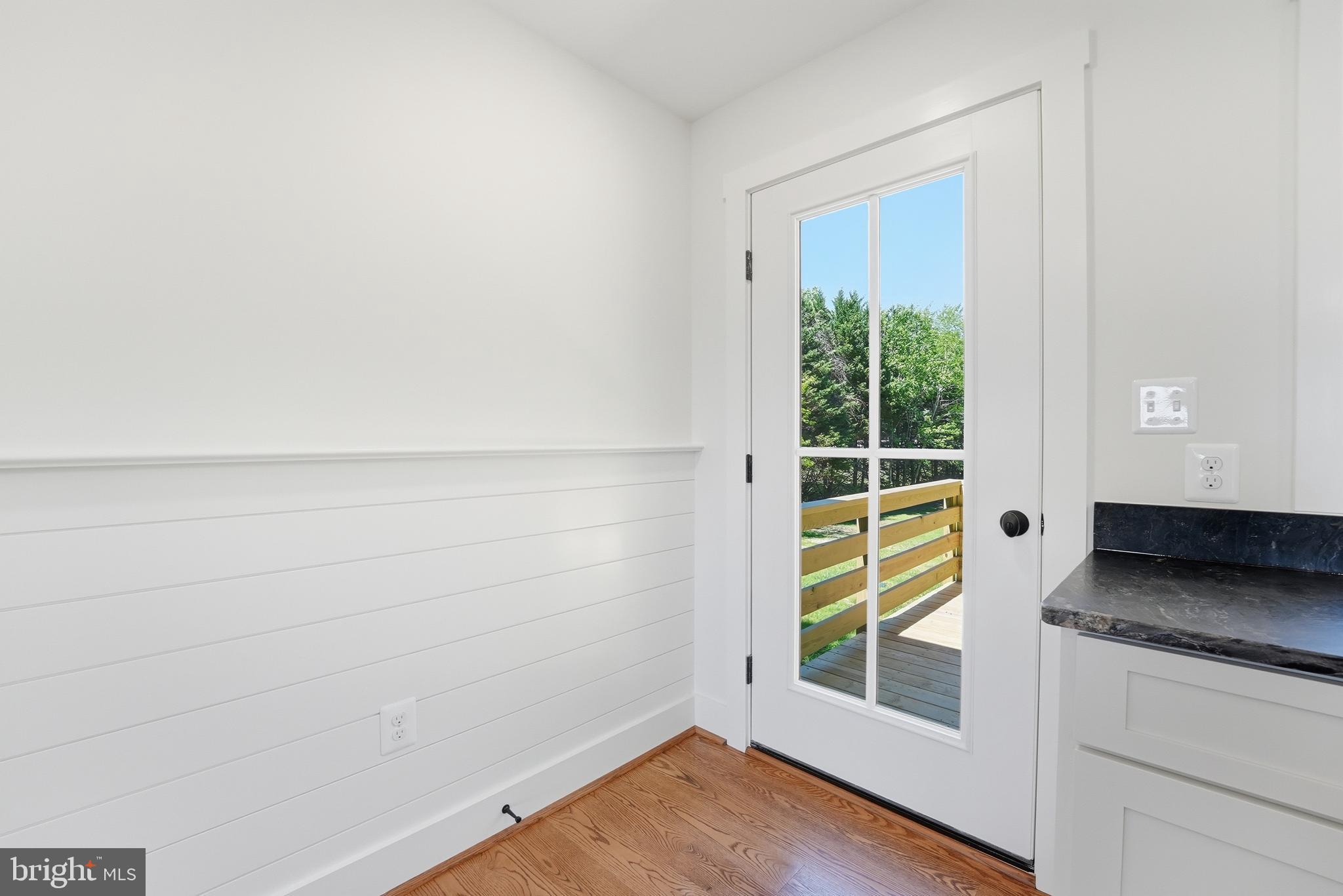 Reva, Virginia, 22735, United States, 2 Bedrooms Bedrooms, ,2 BathroomsBathrooms,Residential,For Sale,2048216