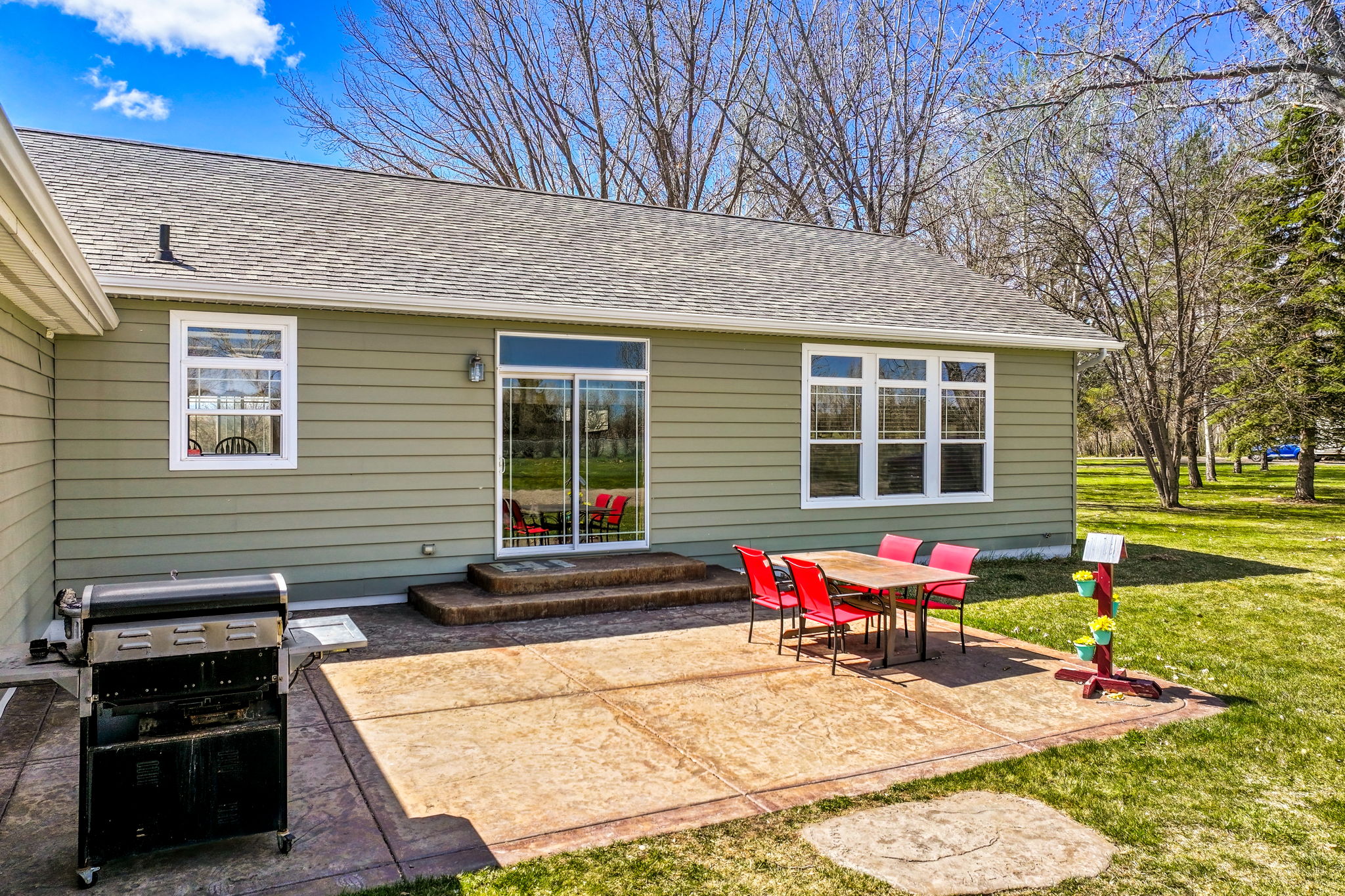 Ulm, Montana, 59485, United States, 4 Bedrooms Bedrooms, ,2 BathroomsBathrooms,Residential,For Sale,1794355