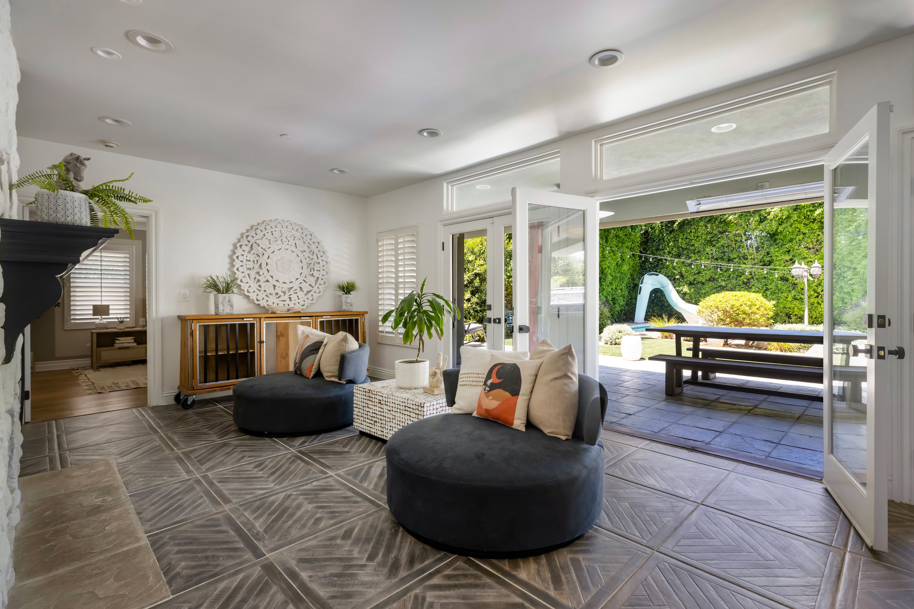  1333 West Valleyheart Drive - 物件實景