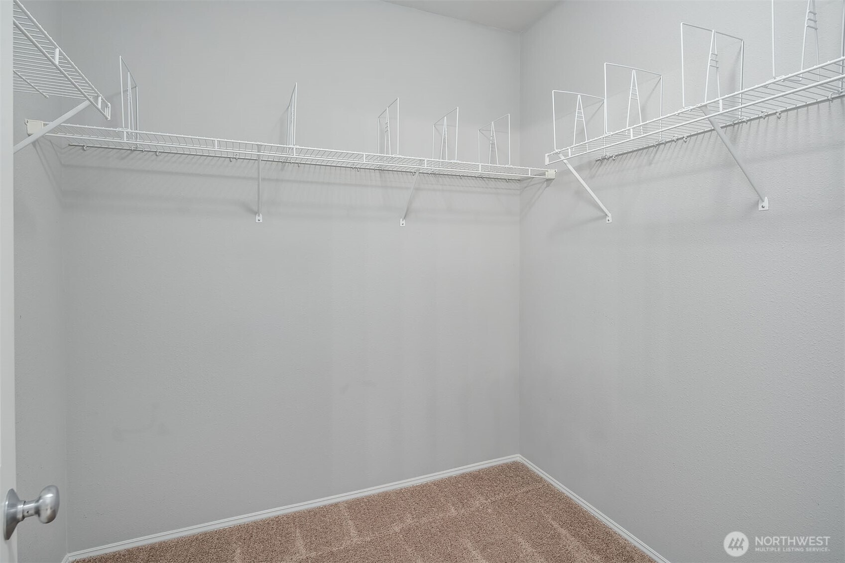 Sammamish, Washington, 98075, United States, 2 Bedrooms Bedrooms, ,2 BathroomsBathrooms,Residential,For Sale,1997338