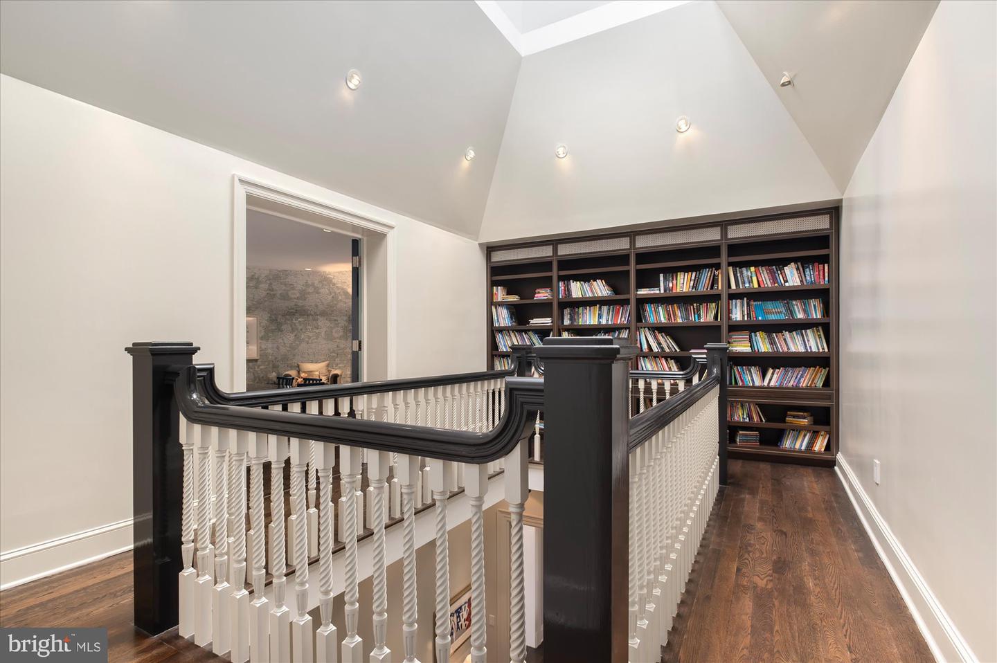 Washington, District of Columbia, 20008, United States, 6 Bedrooms Bedrooms, ,8 BathroomsBathrooms,Residential,For Sale,1807338