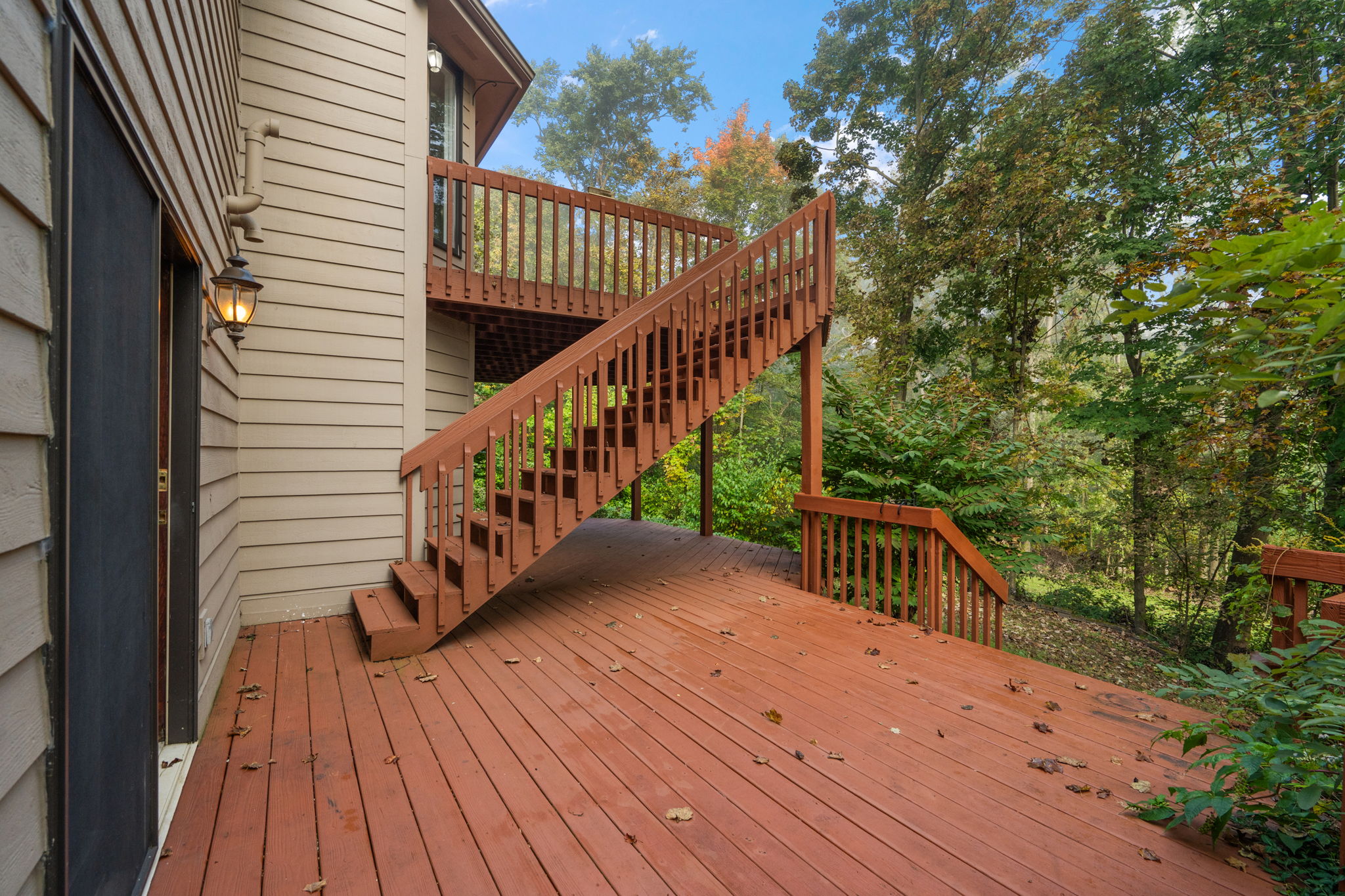  Fully Updated 5 Bedroom Home on Private, Wooded Lot in Gated Community - 物件實景