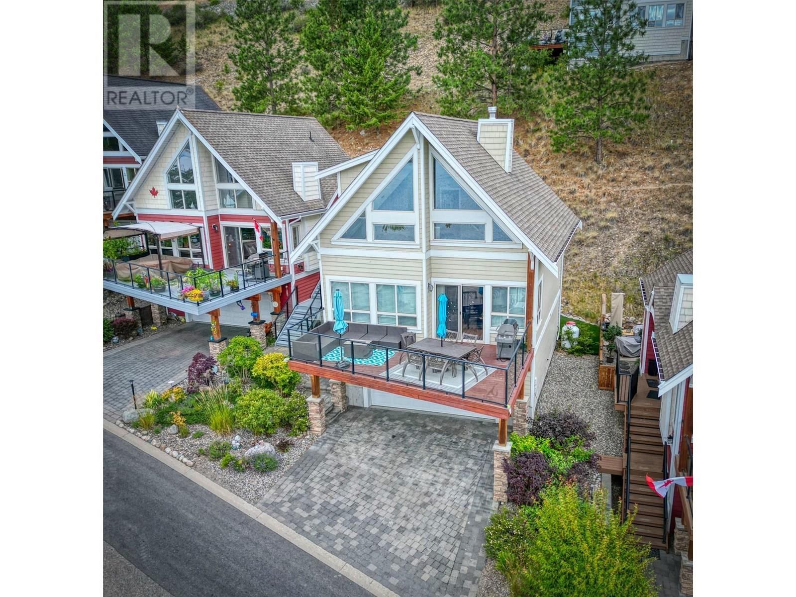 KELOWNA, British Columbia, V1Z 3R8, CA, 3 Bedrooms Bedrooms, ,2 BathroomsBathrooms,Residential,For Sale,1892697