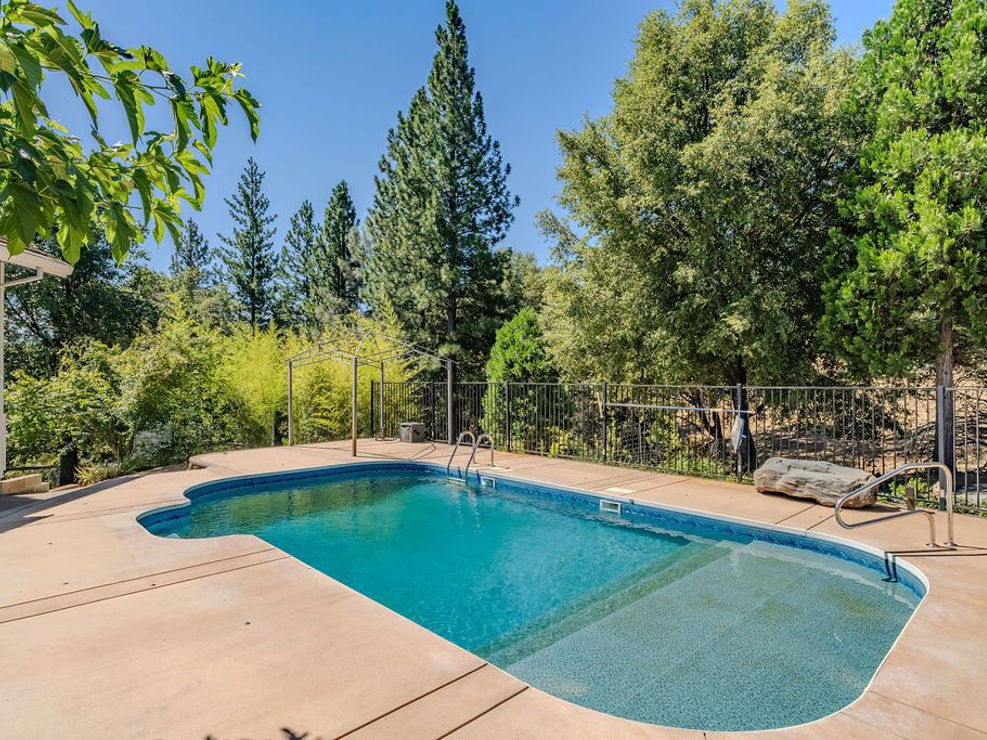 11110 Clinton Bar Road, Pine Grove, CA 95665 - 物件實景
