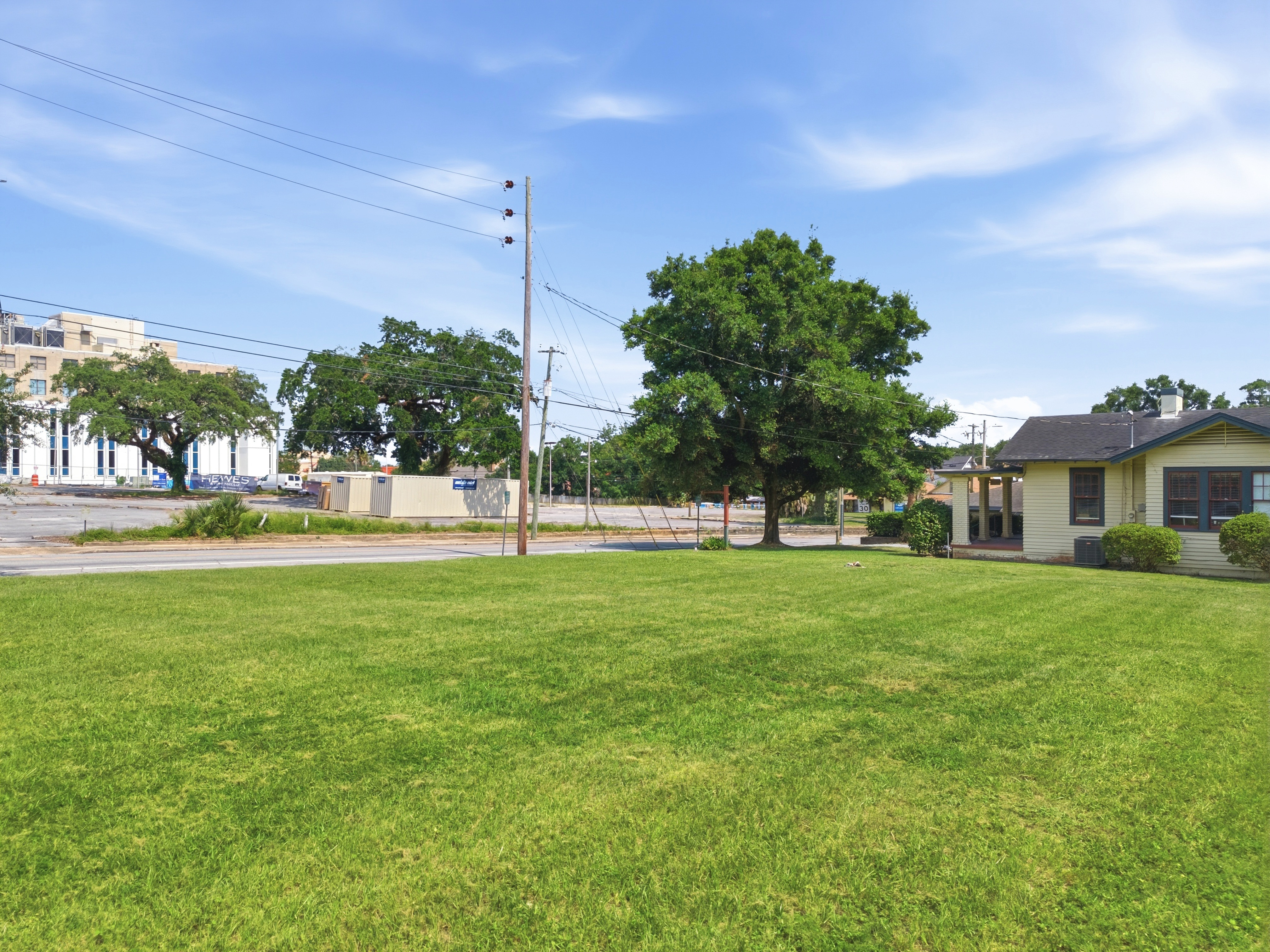  Rare Corner Parcel with Three-Lot Potential in Downton Pensacola - 物件實景