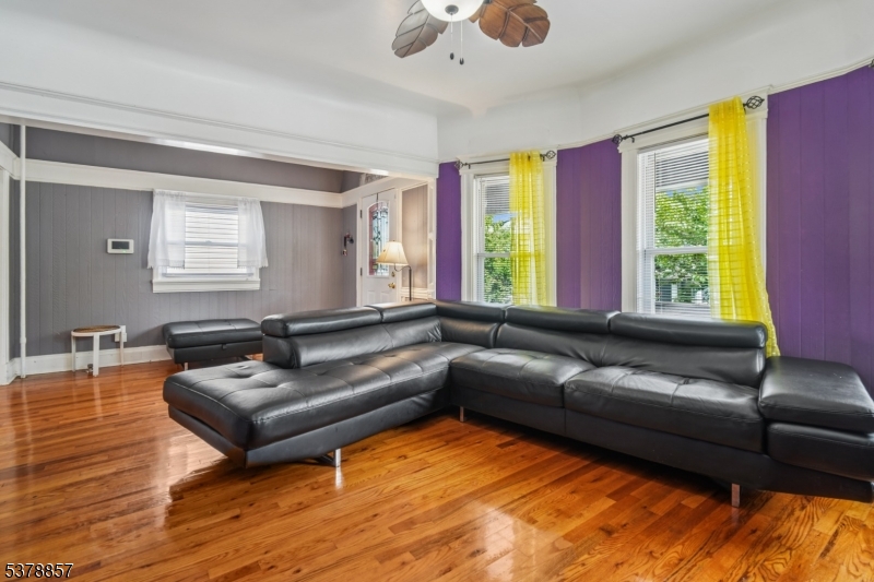 Belleville Twp., New Jersey, 07109, United States, 4 Bedrooms Bedrooms, ,2 BathroomsBathrooms,Residential,For Sale,1988338