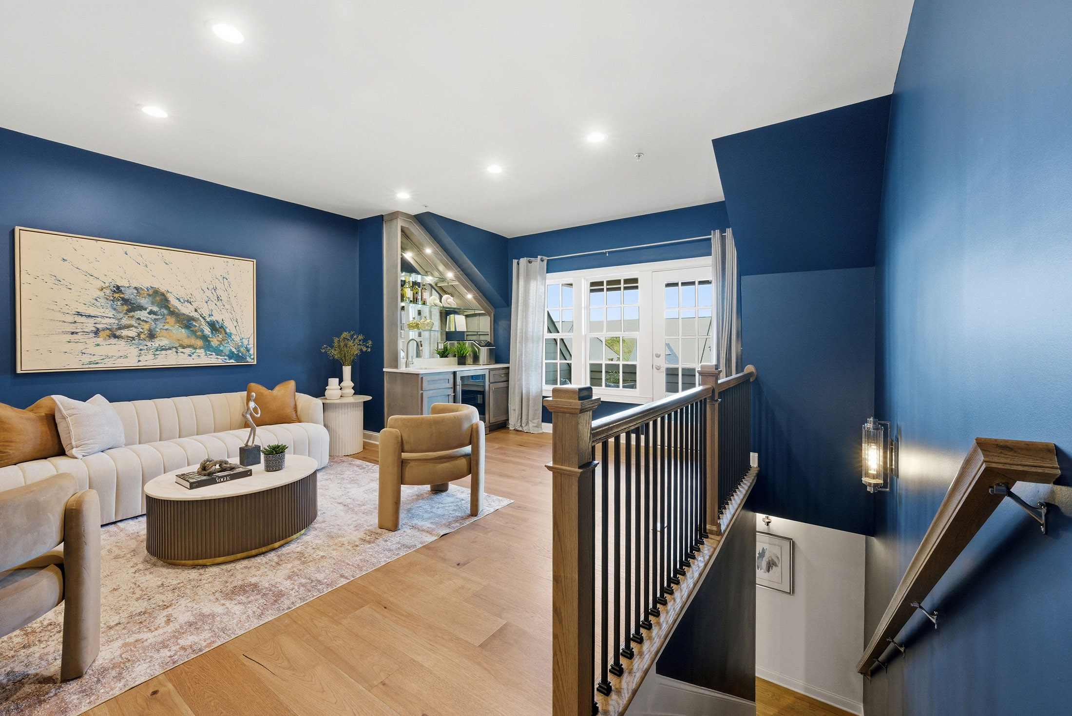  Location, Livability and Thoughtful Upgrades in a One-of-a-Kind Setting - 物件實景