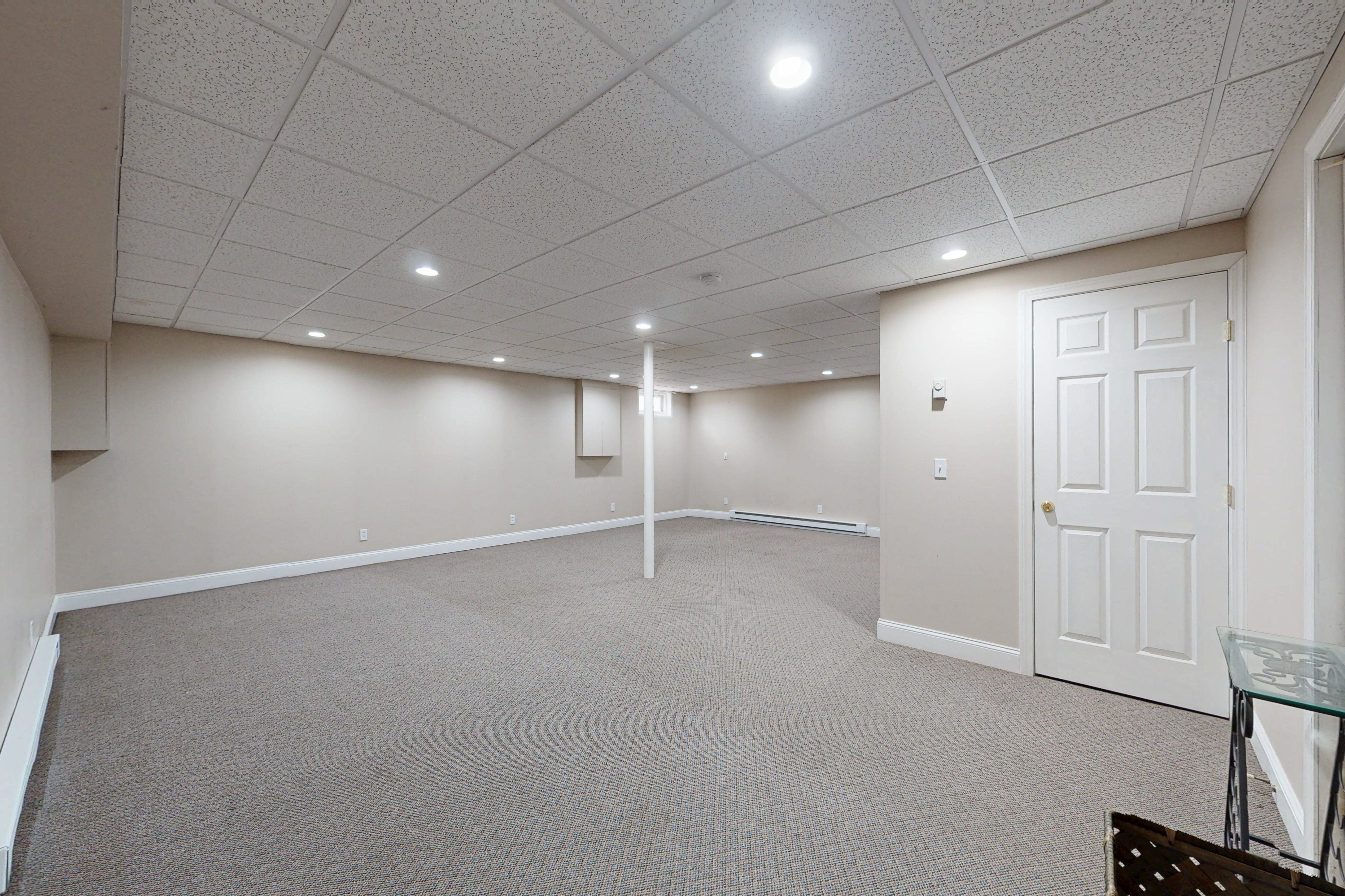  Stunning Colonial on Danbury