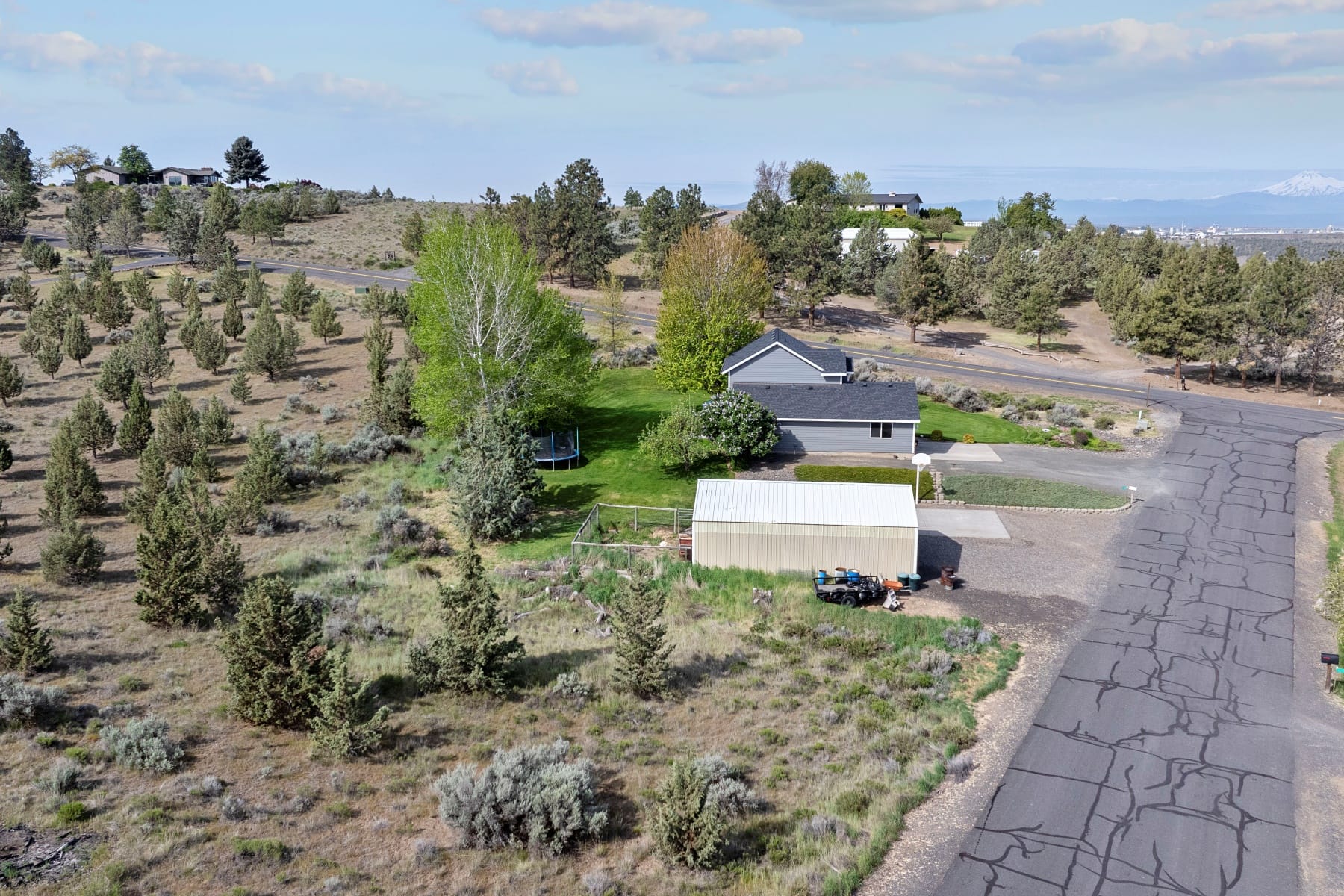  2045 NE Camas Lane Madras, OR 97741 - 物件實景