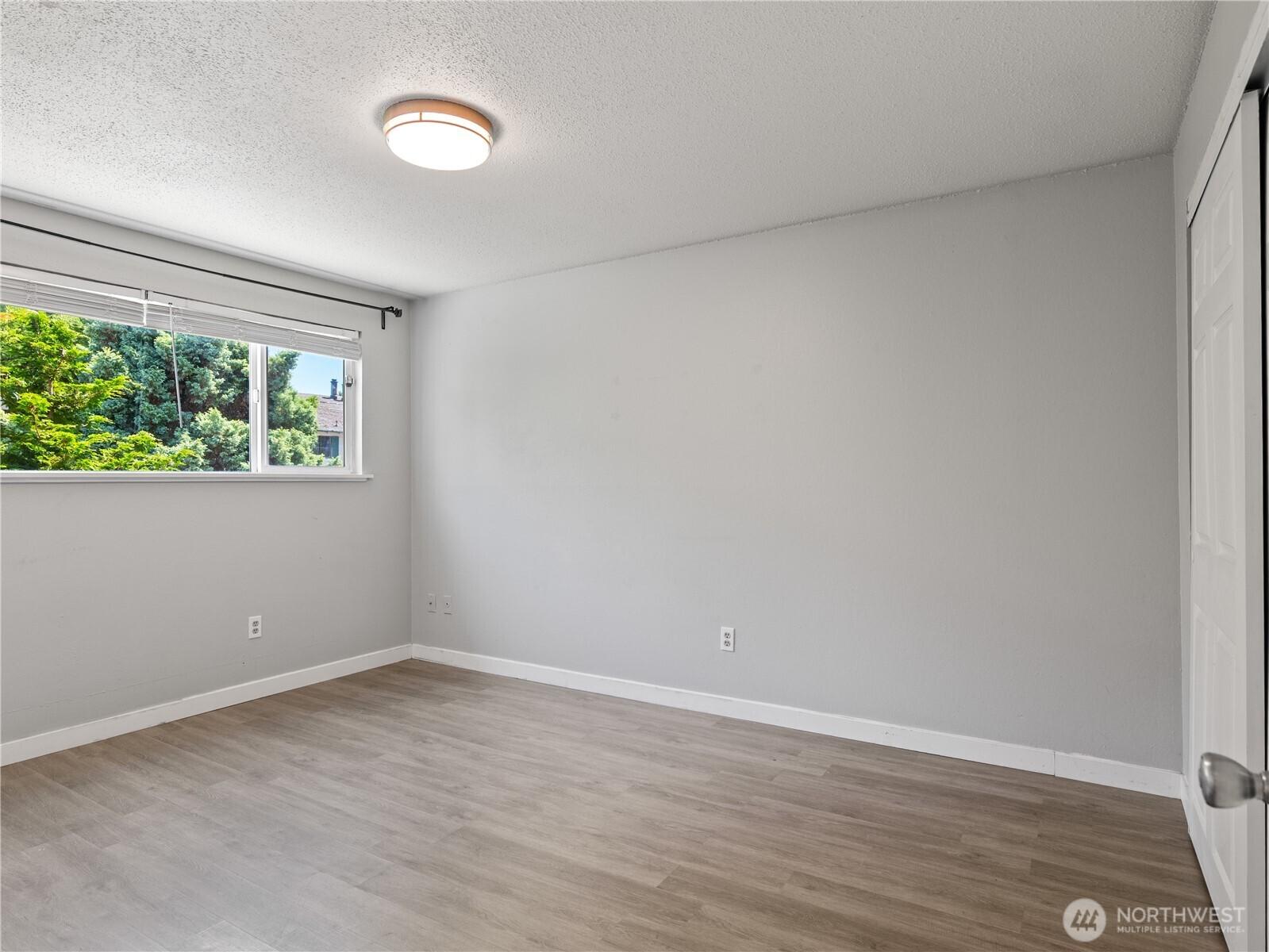 BURIEN, Washington, 98146, United States, 7 Bedrooms Bedrooms, ,4 BathroomsBathrooms,Residential,For Sale,1913581