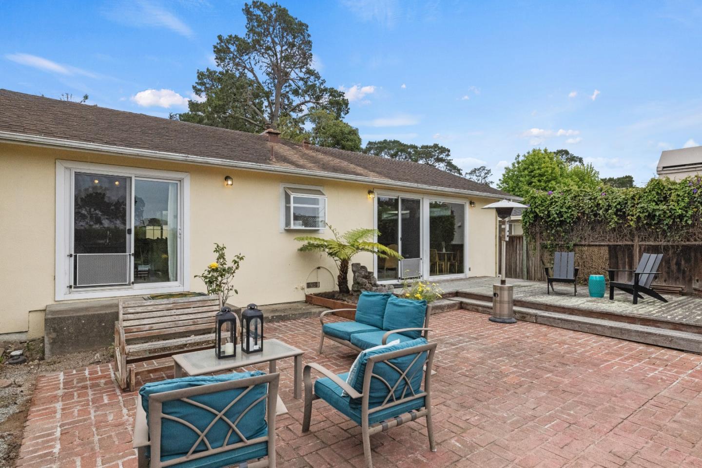 Monterey, California, 93940, United States, 4 Bedrooms Bedrooms, ,3 BathroomsBathrooms,Residential,For Sale,1829502