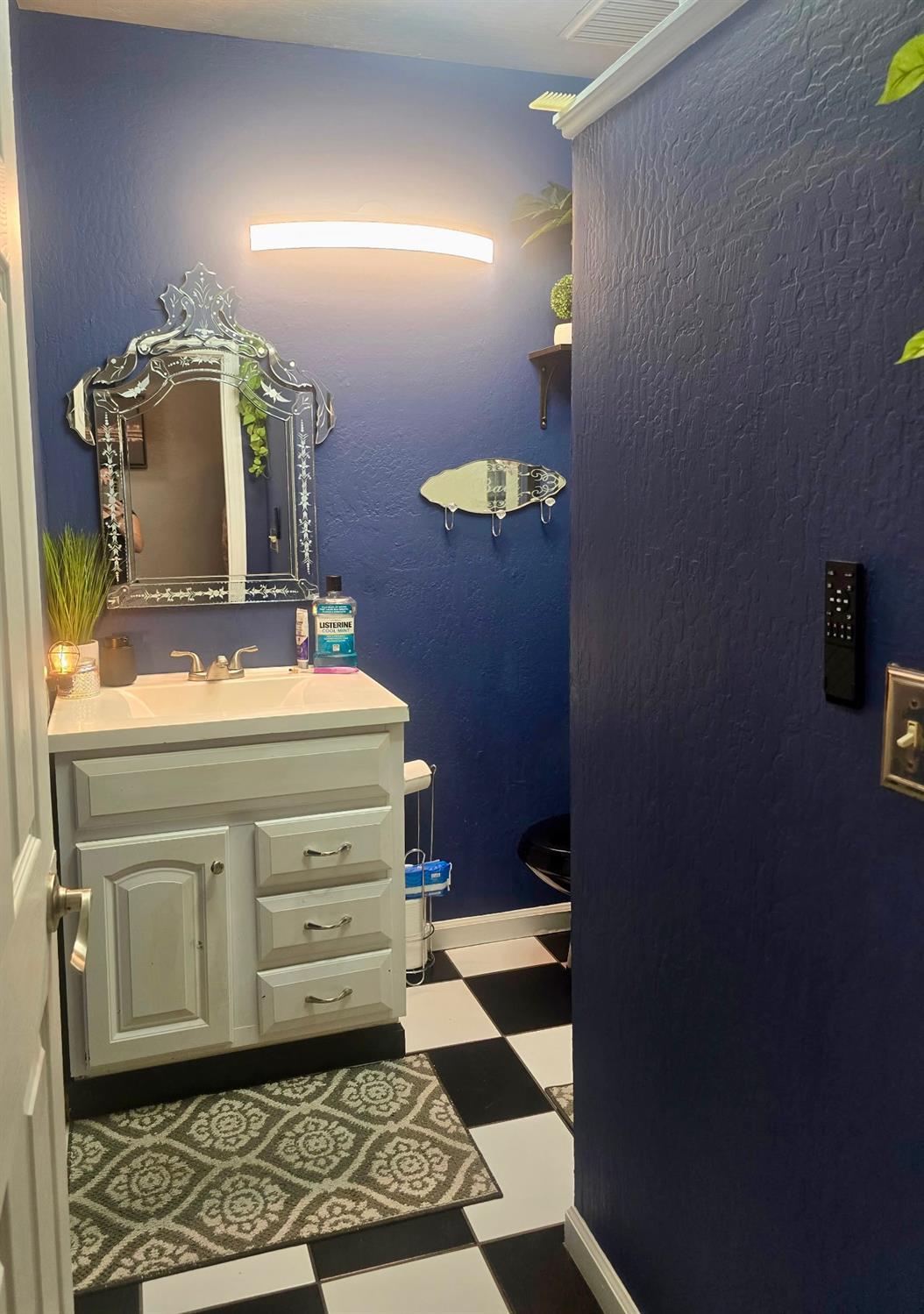 Oakhurst, California, 93644, United States, 7 Bedrooms Bedrooms, ,4 BathroomsBathrooms,Residential,For Sale,2005555