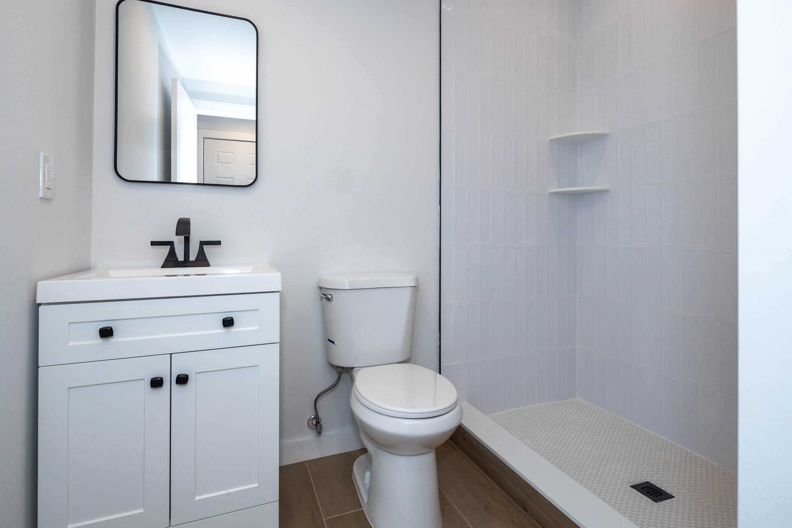 Edison, New Jersey, 08817, United States, 5 Bedrooms Bedrooms, ,4 BathroomsBathrooms,Residential,For Sale,1943098