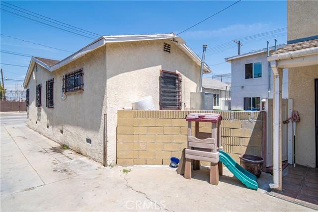 Los Angeles, California, 90002, United States, ,Residential,For Sale,1935699
