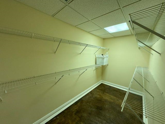 Scottsville, Kentucky, 42164, United States, 4 Bedrooms Bedrooms, ,3 BathroomsBathrooms,Residential,For Sale,1971649