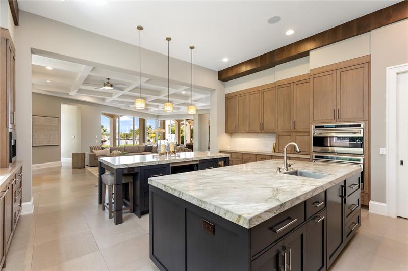 Lighthouse Point, Florida, 33064, United States, 7 Bedrooms Bedrooms, ,9 BathroomsBathrooms,Residential,For Sale,1949453