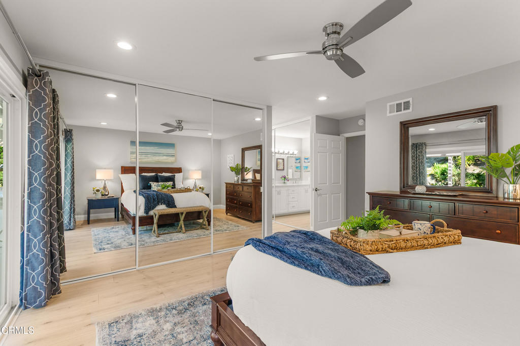 Thousand Oaks, California, 91362, United States, 4 Bedrooms Bedrooms, ,2 BathroomsBathrooms,Residential,For Sale,1988089