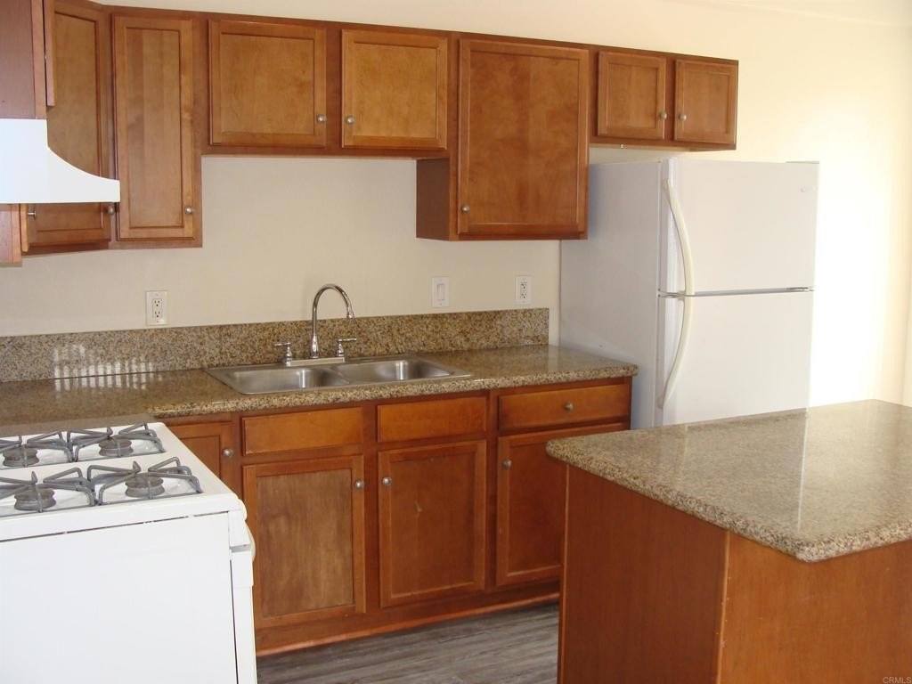 Lakeside, California, 92040, United States, 6 Bedrooms Bedrooms, ,3 BathroomsBathrooms,Residential,For Sale,1905871