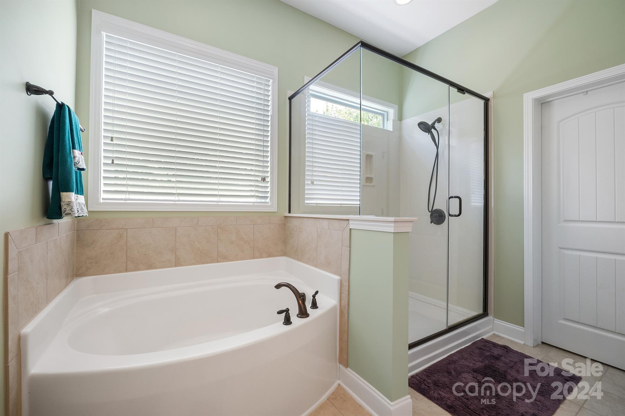 3406 Streamside Drive, Davidson, North Carolina, 28036, United States, 4 Bedrooms Bedrooms, ,3 BathroomsBathrooms,Residential,For Sale,3406 Streamside Drive,1628447