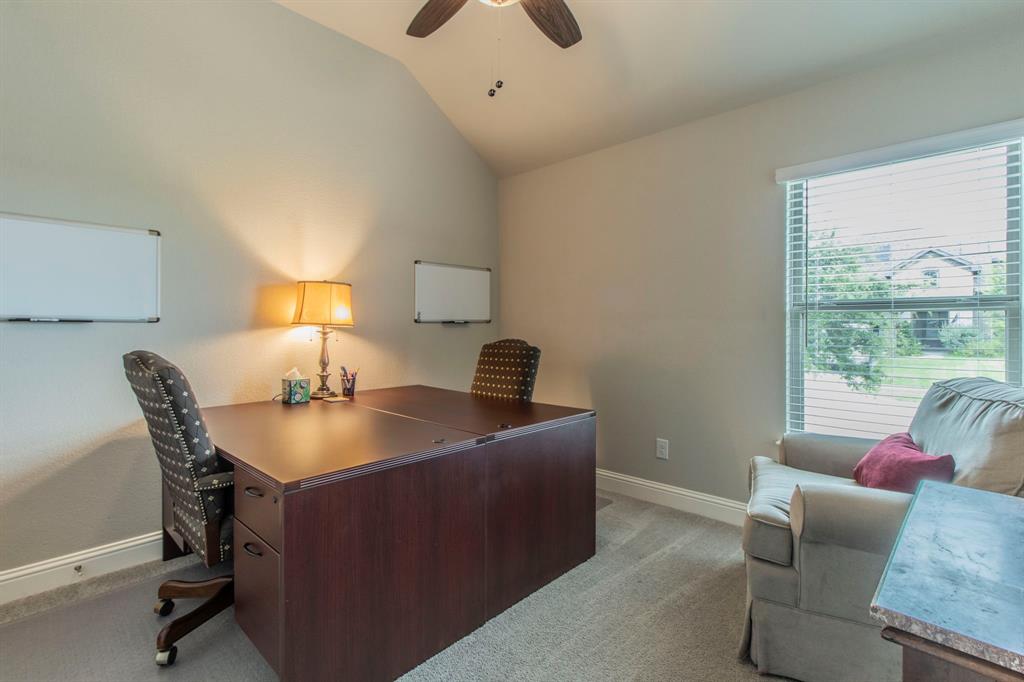 Waxahachie, Texas, 75165, United States, 4 Bedrooms Bedrooms, ,3 BathroomsBathrooms,Residential,For Sale,1920733