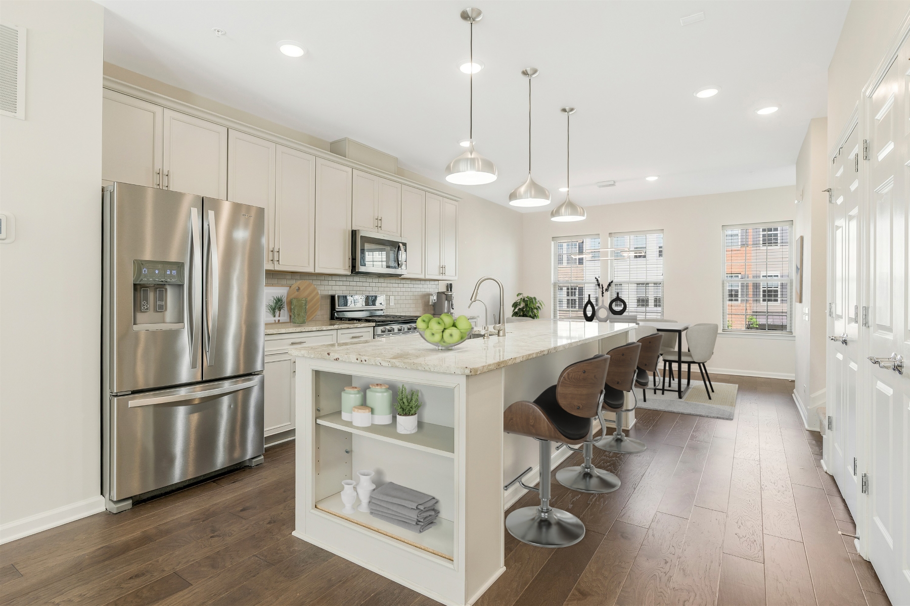  ?Livingston Squire? Townhome Features Flexible Floor Plan - 物件實景