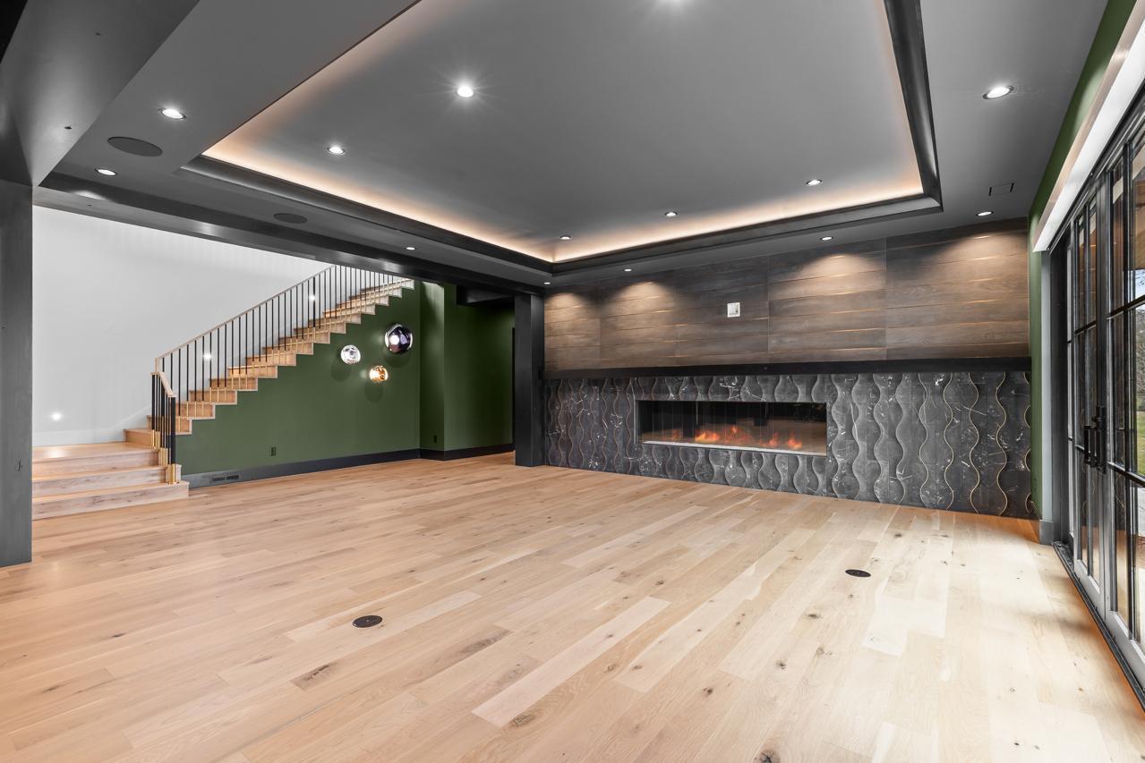 Orono, Minnesota, 55391, United States, 6 Bedrooms Bedrooms, ,3 BathroomsBathrooms,Residential,For Sale,2000639