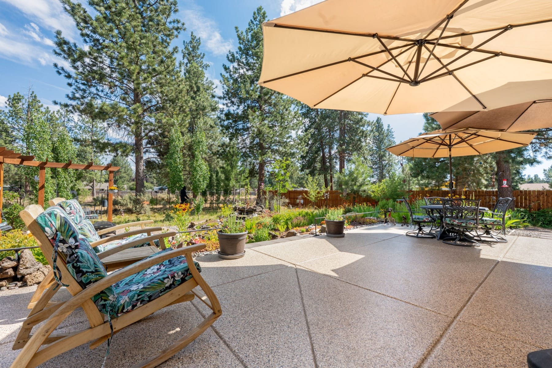  19563 Apache Road Bend, OR 97702 - 物件實景