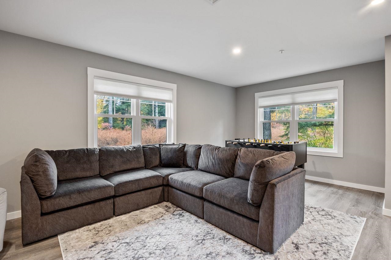 Conway, New Hampshire, 03860, United States, 4 Bedrooms Bedrooms, ,5 BathroomsBathrooms,Residential,For Sale,1991555