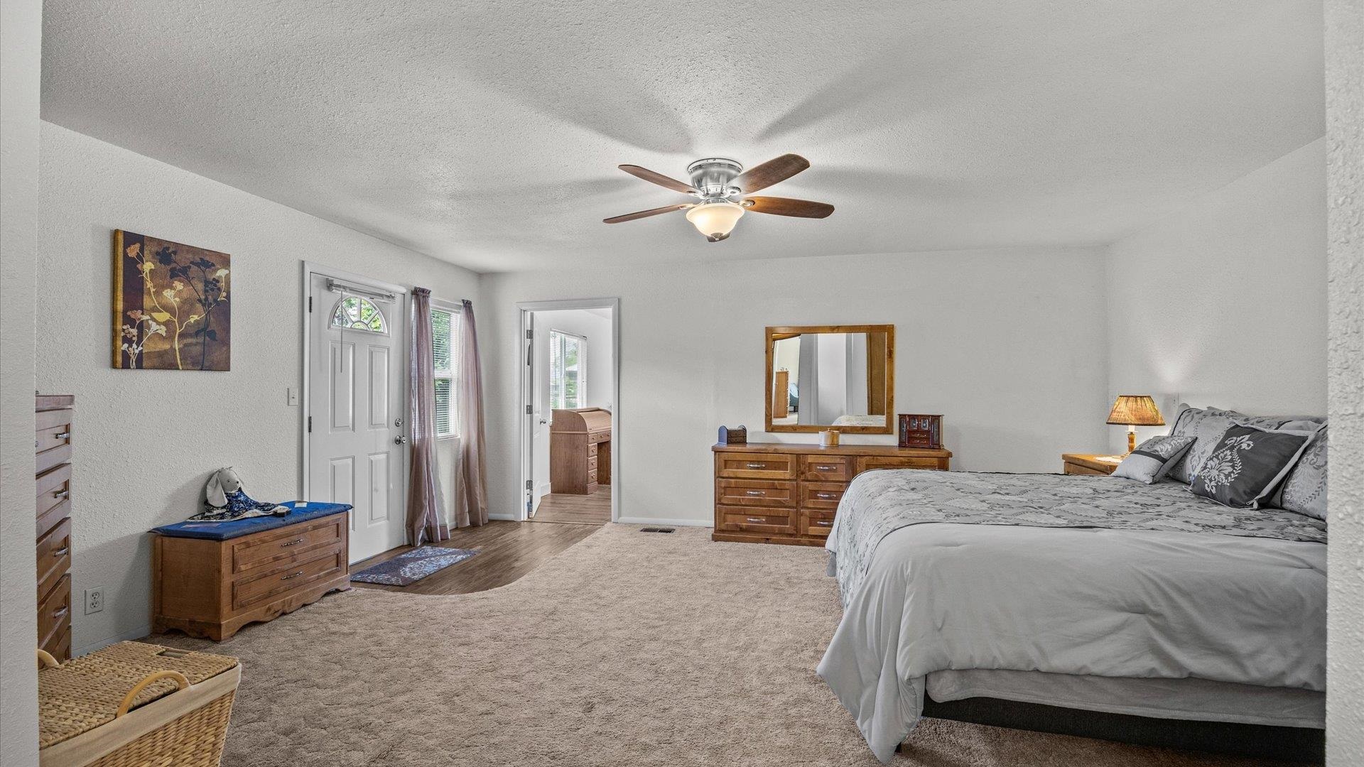 Grand Junction, Colorado, 81505, United States, 3 Bedrooms Bedrooms, ,2 BathroomsBathrooms,Residential,For Sale,1983076