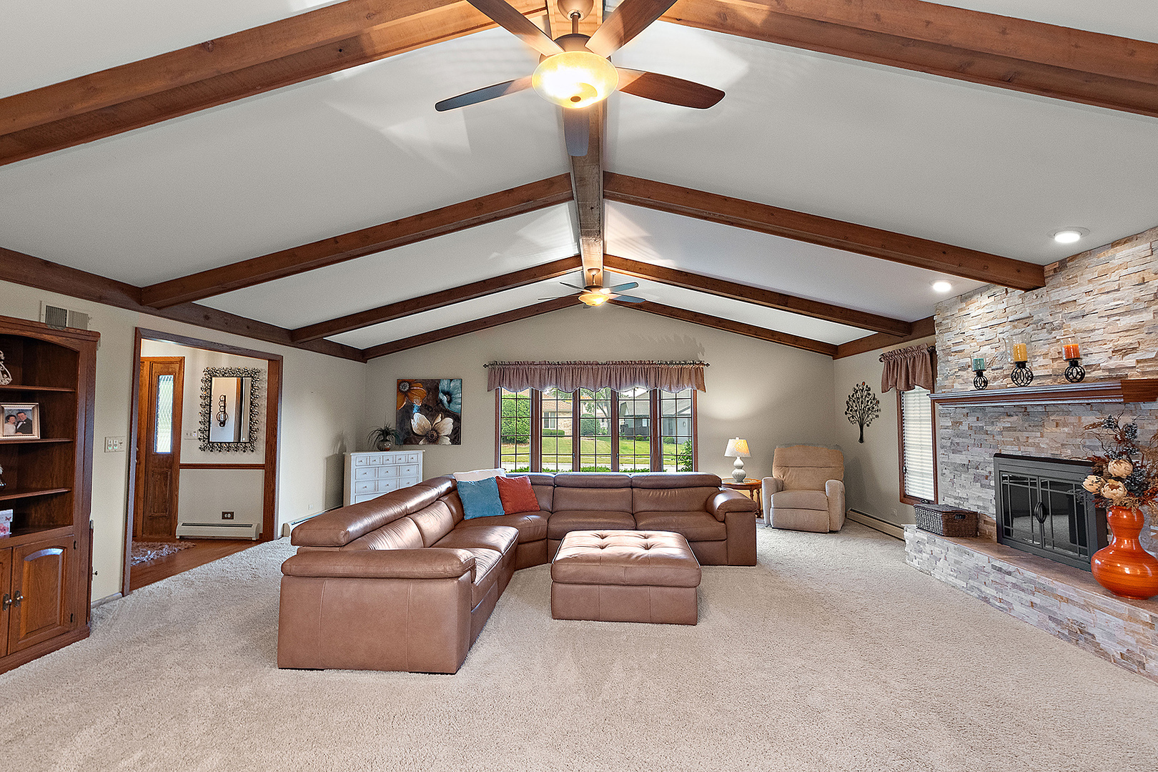 Orland Park, Illinois, 60462, United States, 4 Bedrooms Bedrooms, ,3 BathroomsBathrooms,Residential,For Sale,1865002