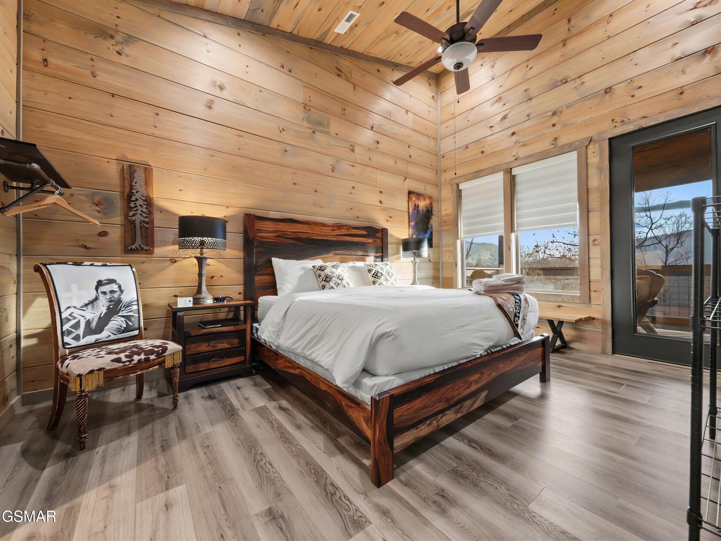 Gatlinburg, Tennessee, 37738, United States, 3 Bedrooms Bedrooms, ,4 BathroomsBathrooms,Residential,For Sale,2012548