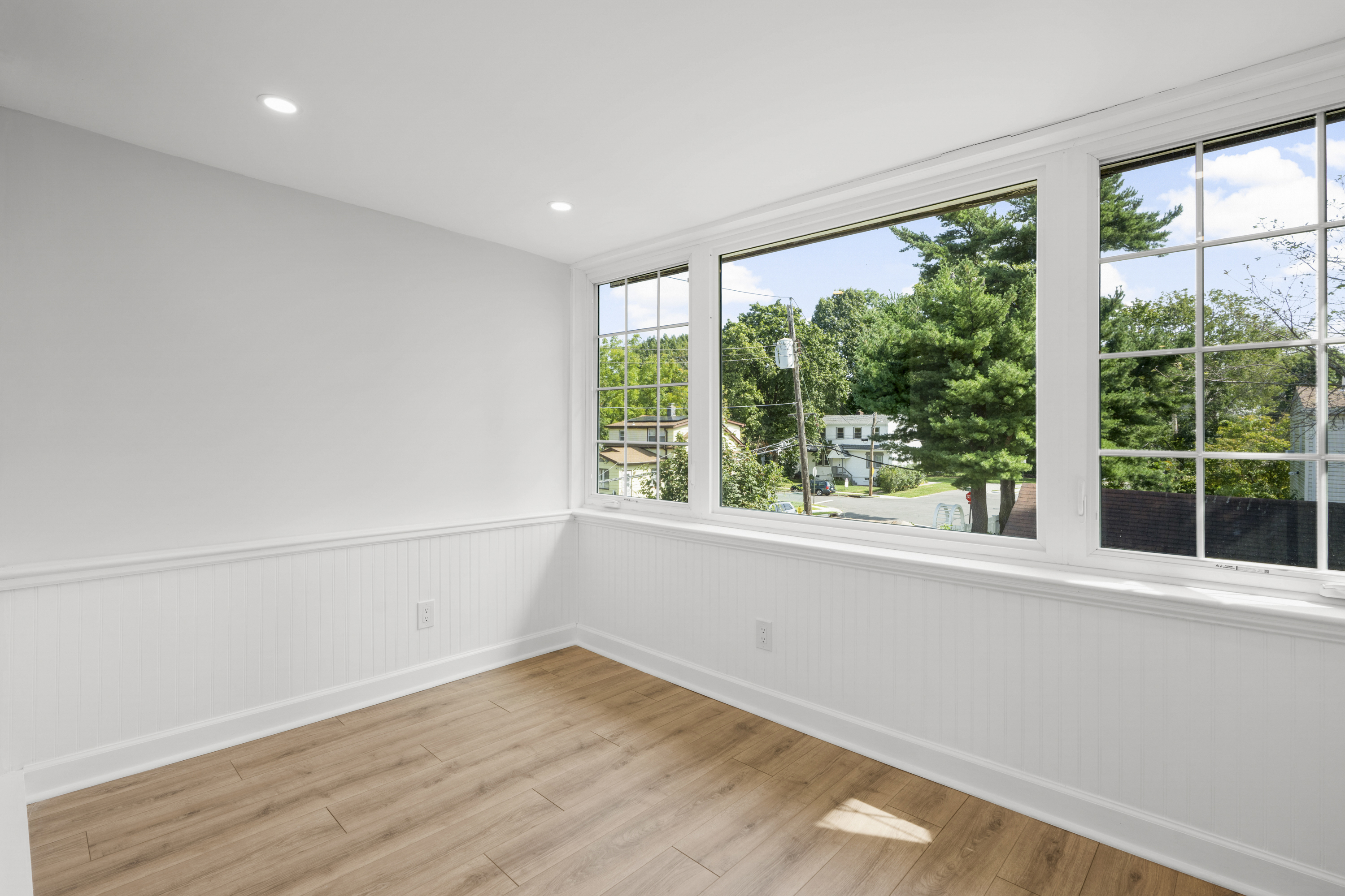  Wonderful 2-Family Mamaroneck Home - 物件實景
