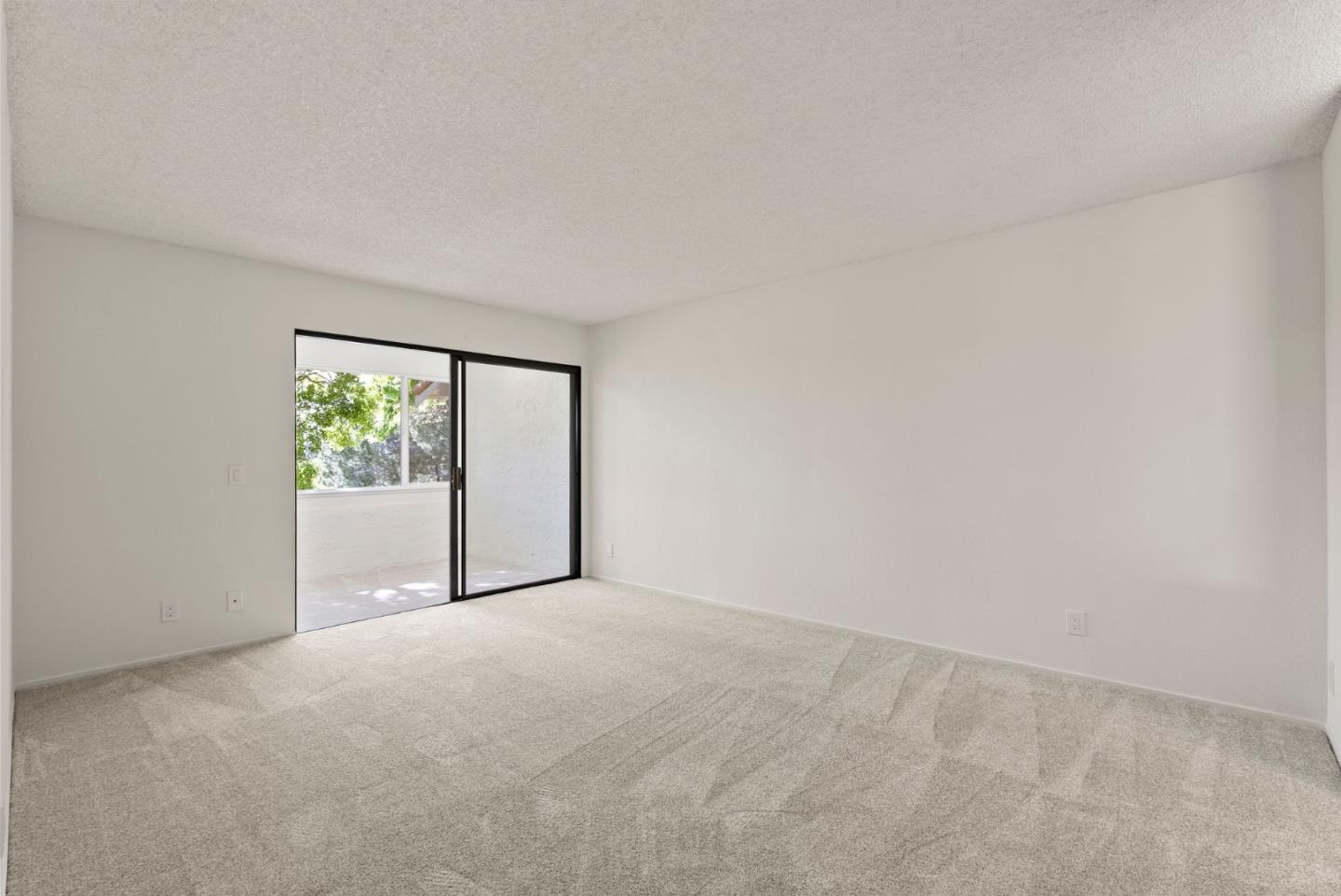 San Jose, California, 95135, United States, 2 Bedrooms Bedrooms, ,2 BathroomsBathrooms,Residential,For Sale,1794492